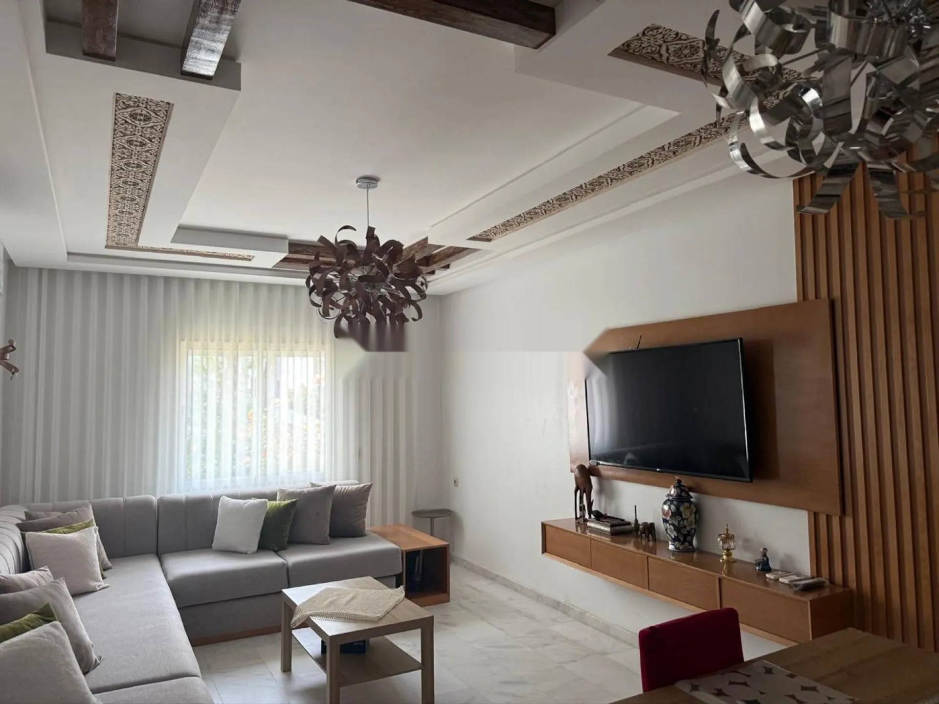شقة للإيجار طويل الأمد بجبل كبير