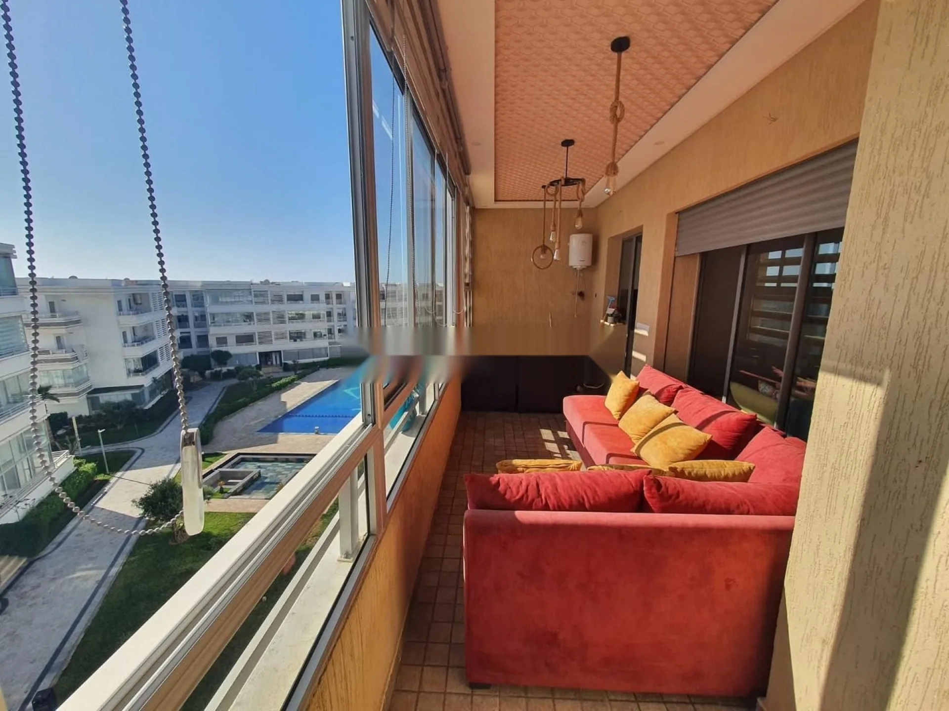 Location de vacances vue sur piscine