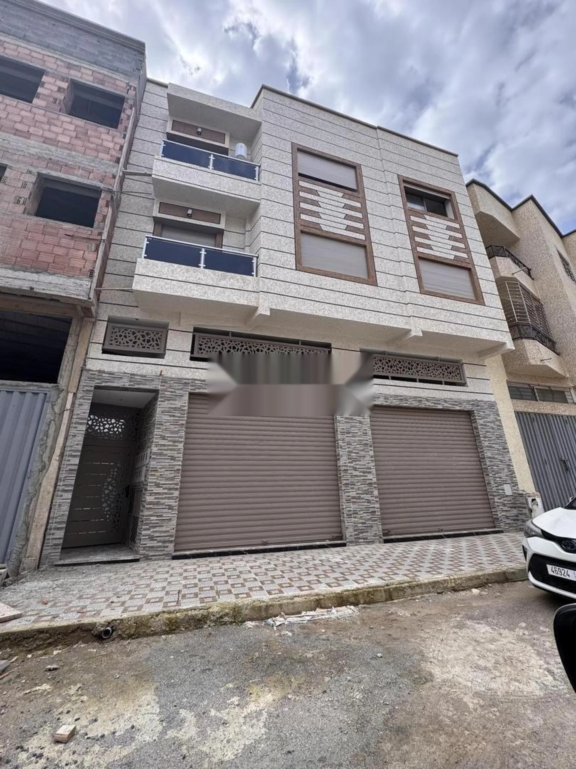 Local commercial dans le quartier Al Baraka