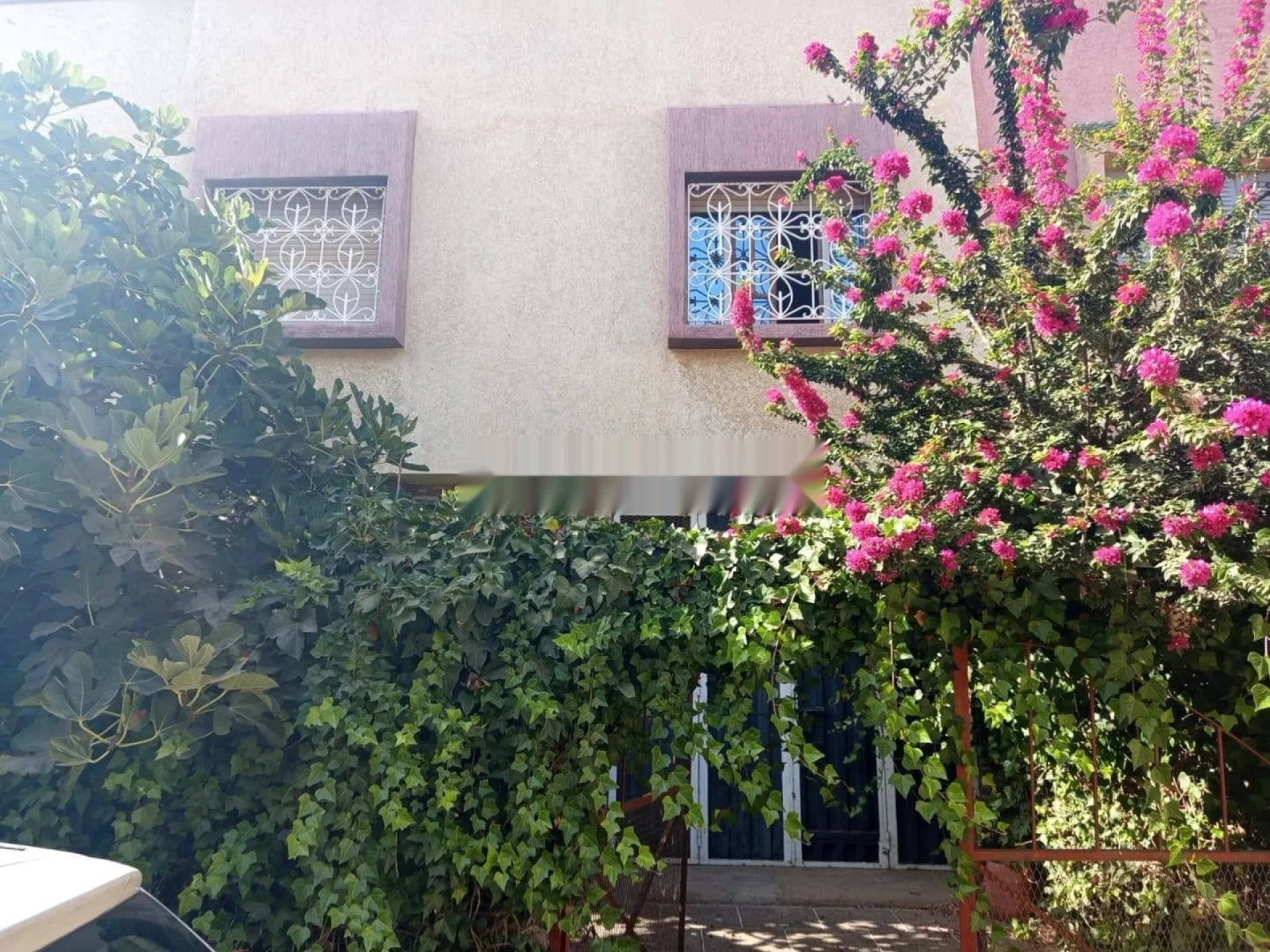 Maison à vendre enregistrée, contactez-nous par téléphone