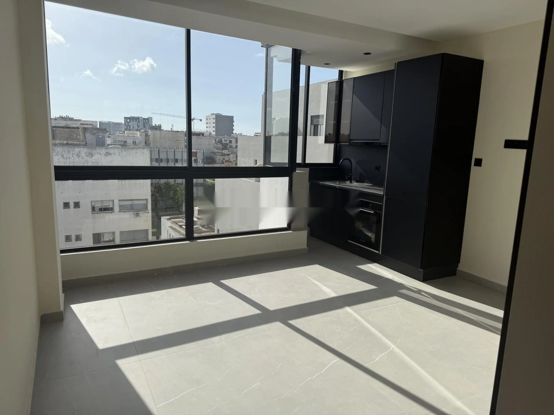 Studio neuf quartier des hôpitaux