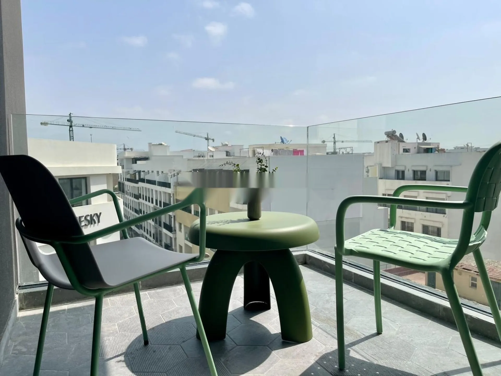 studio haut standing près de CFC
