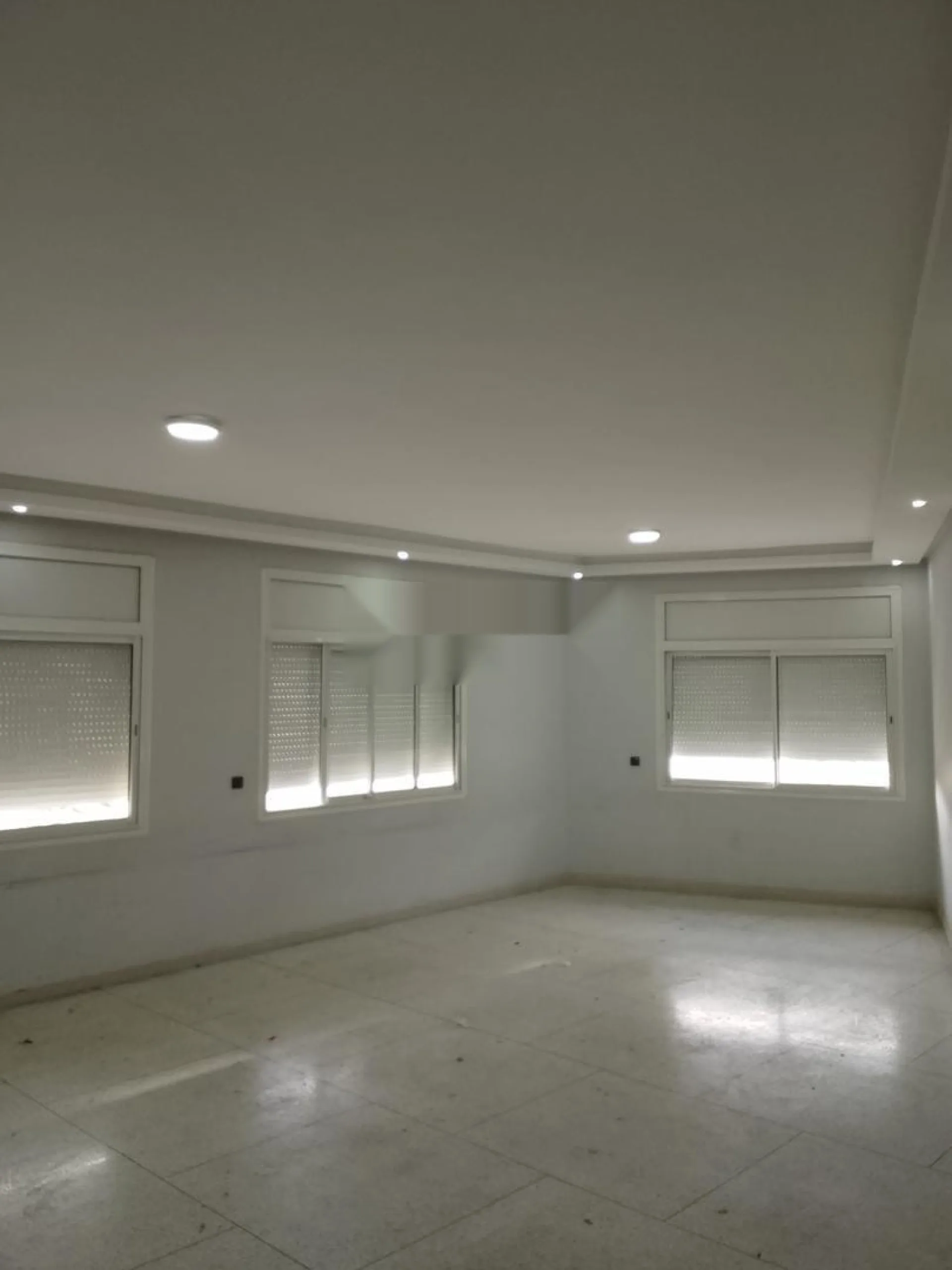 Bureau 150m2 pas loin de Casavoyageur