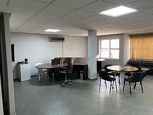 Bureau complet à louer