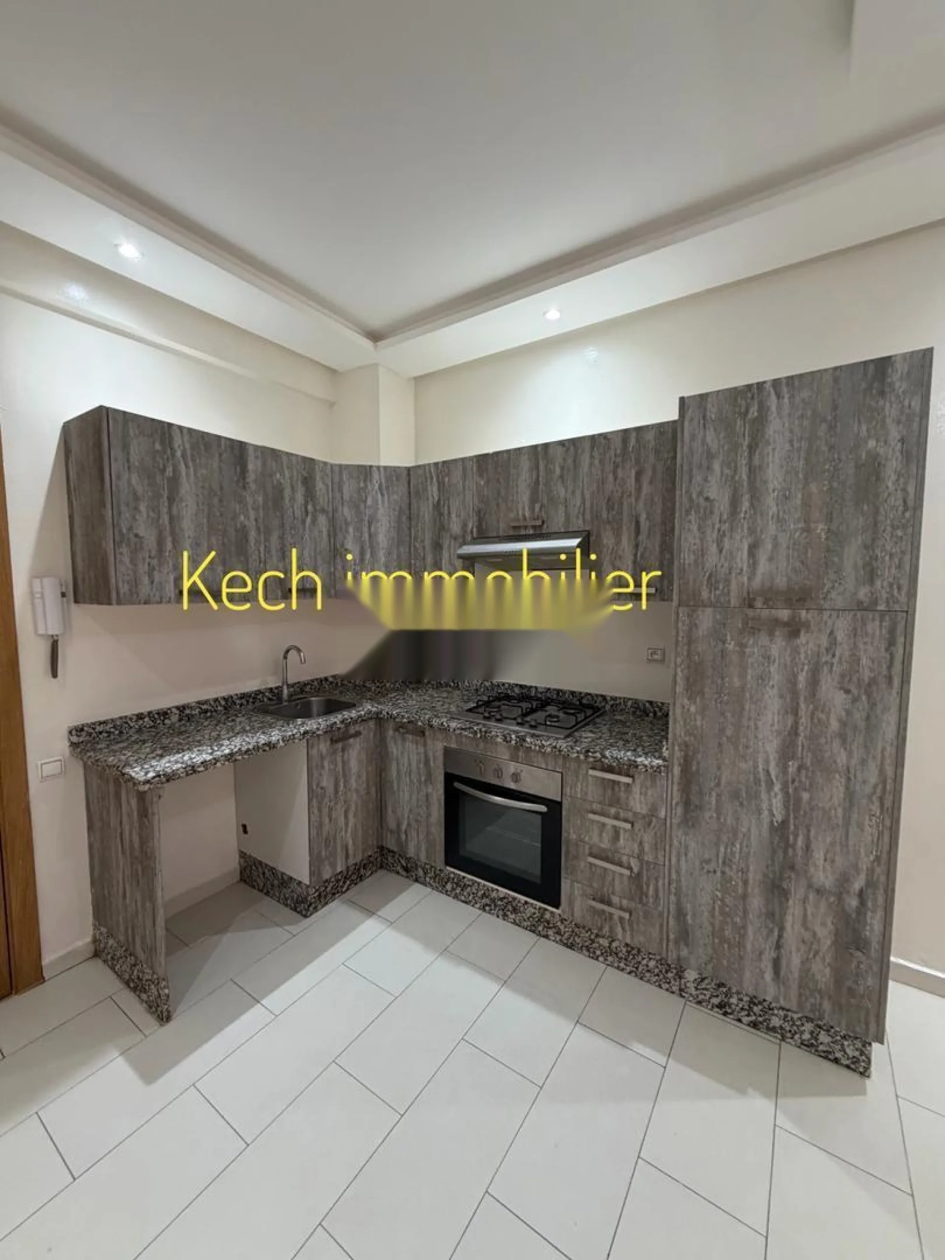 Joli appartement 1 chambre vide Semlalia