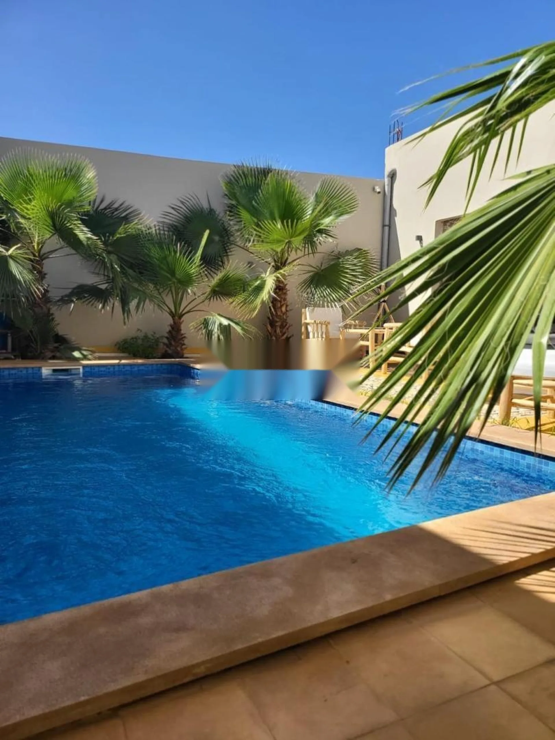 فيلا ساحرة من طابق واحد على طريق أمزميز