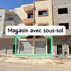Magasin avec sous-sol