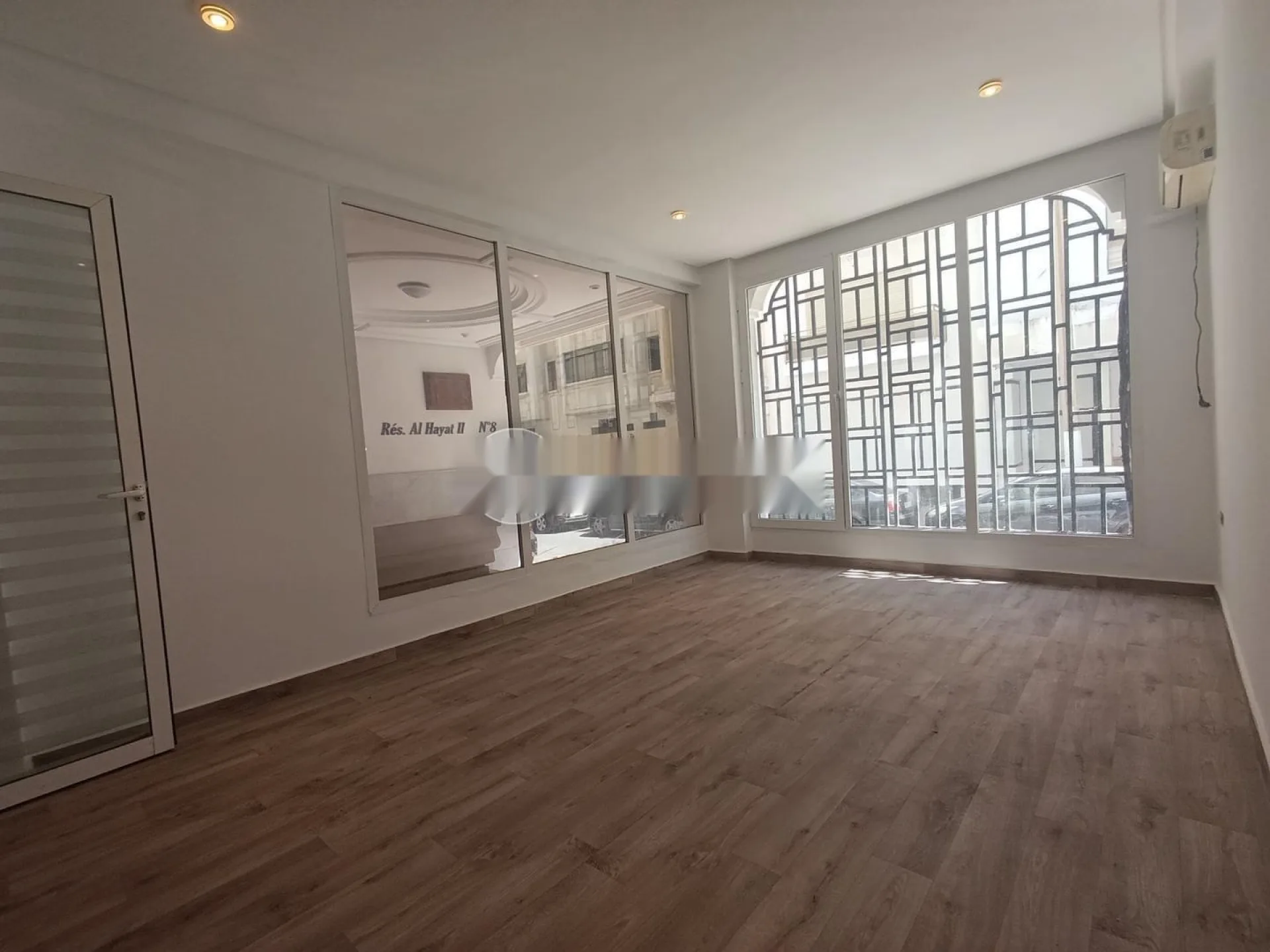 CMN-MA-2691 - Commerce à vendre à Racine