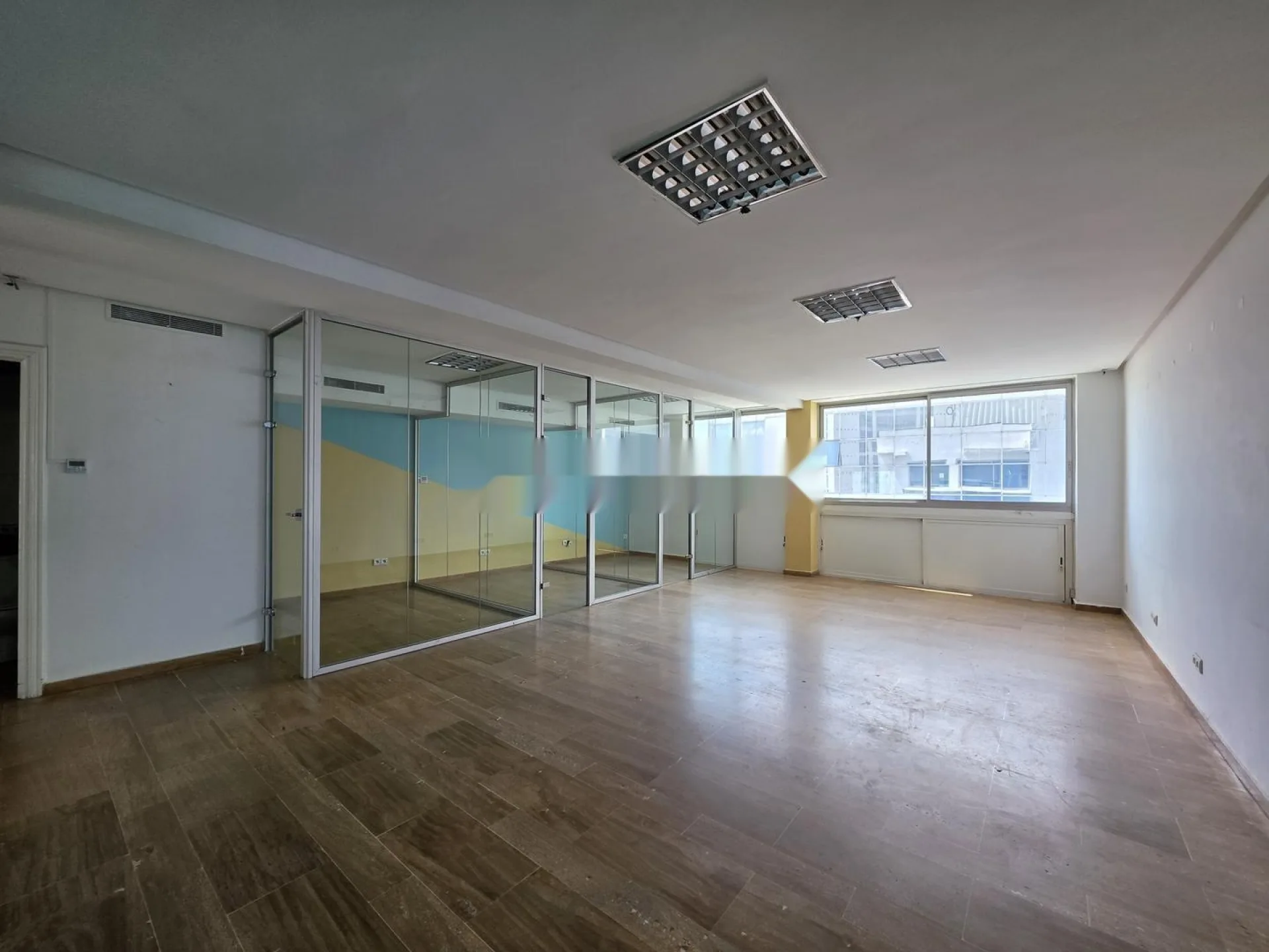 Bureau aménagé 85 m², immeuble professionnel