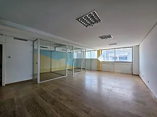 Bureau aménagé 85 m², immeuble professionnel