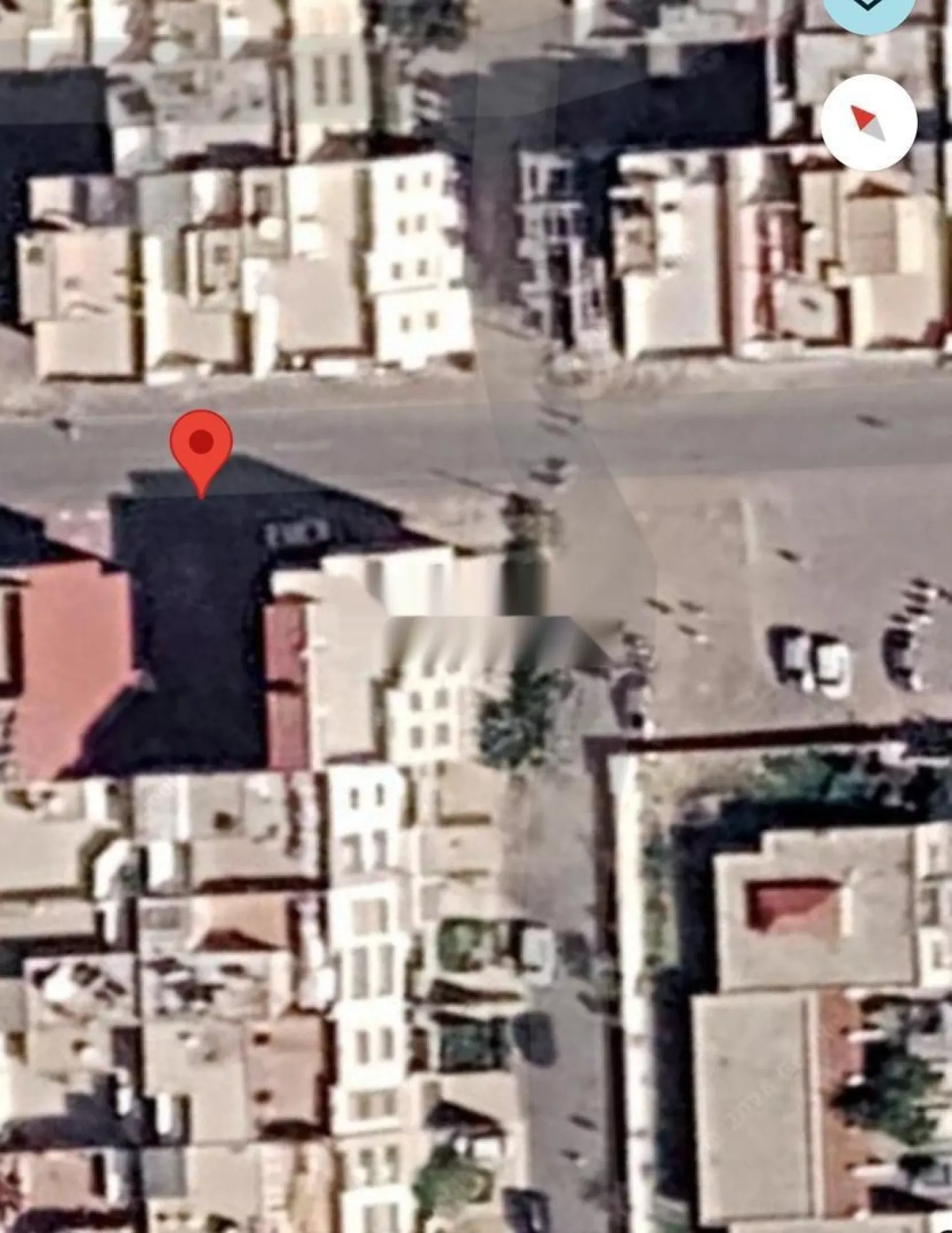 Terrain commercial quartier Tiliila 112 m² 180 millions centimes