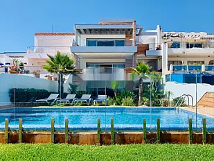 Villa front de mer à louer