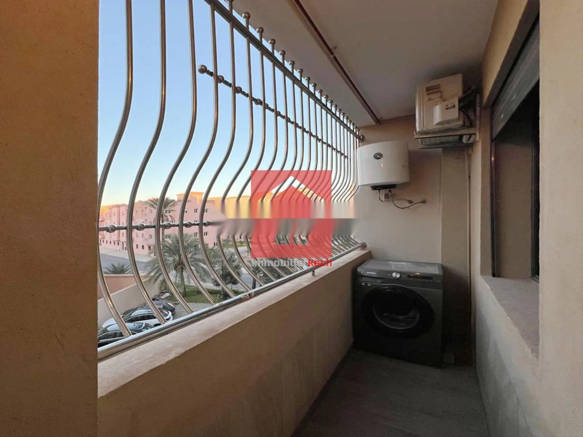 Appartement meublé 2ème étage 3 chambres à louer mensuellement