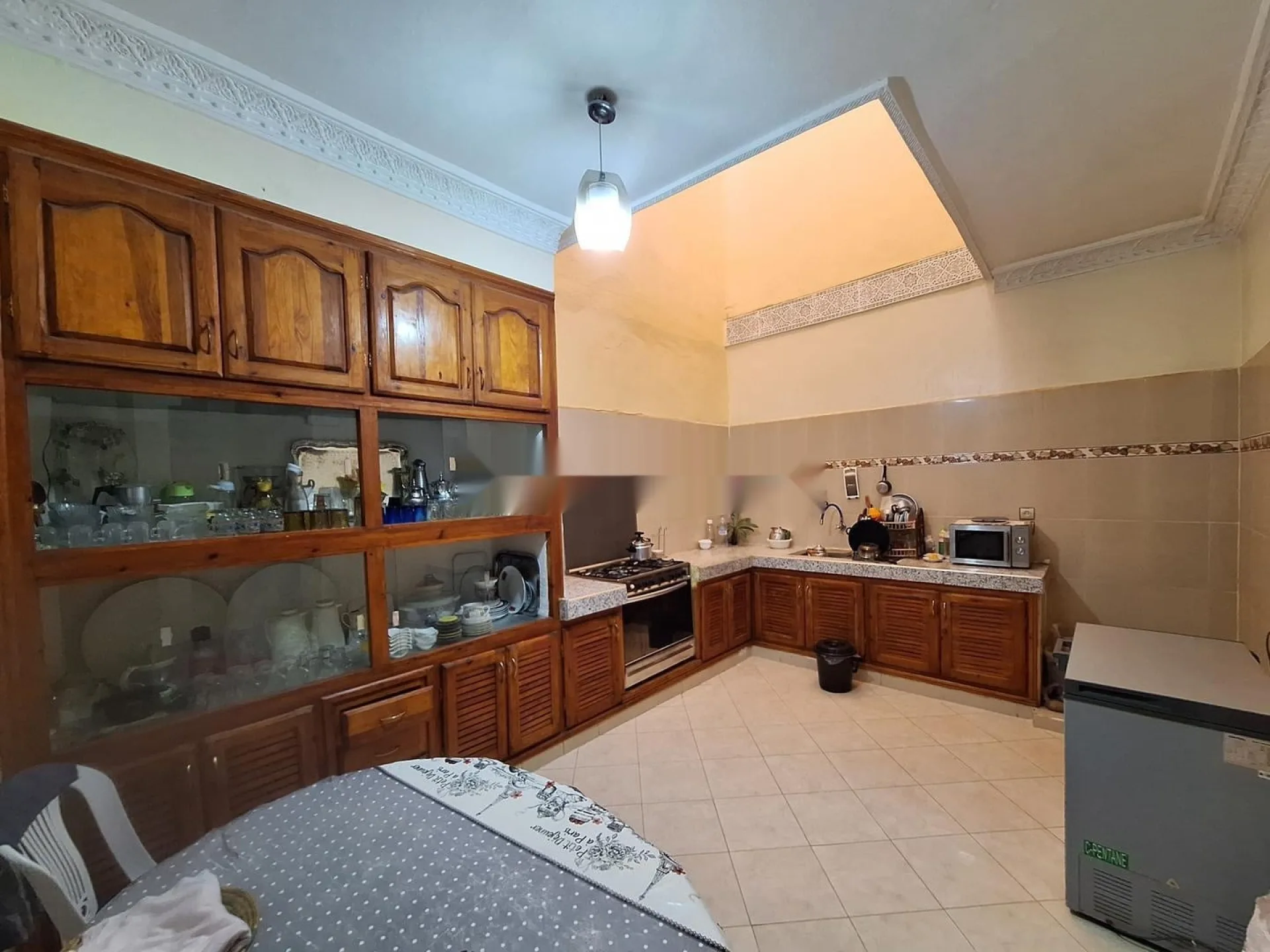 Maison individuelle à vendre, deux façades et demie