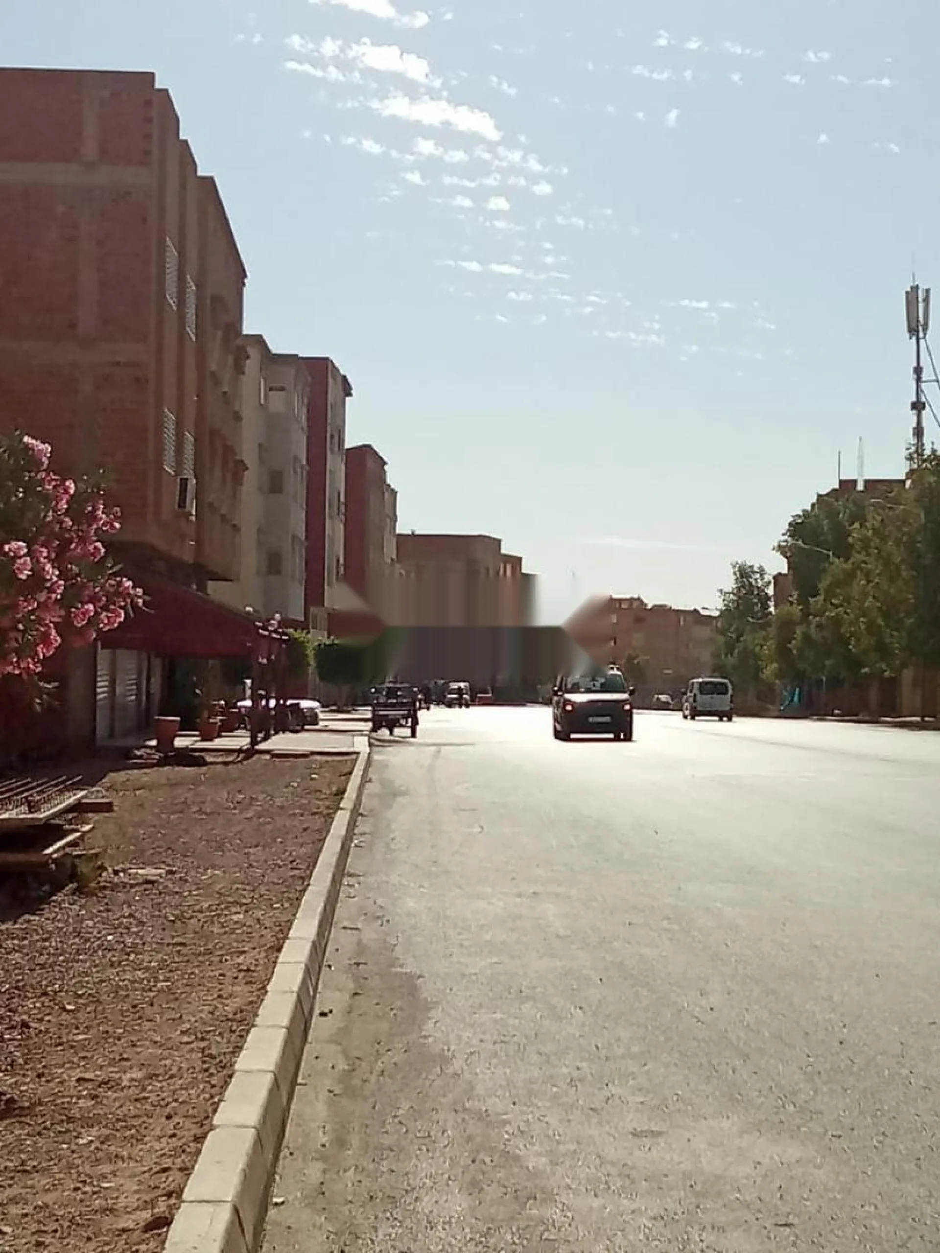 أرض في منطقة بناء لعمارة R+4