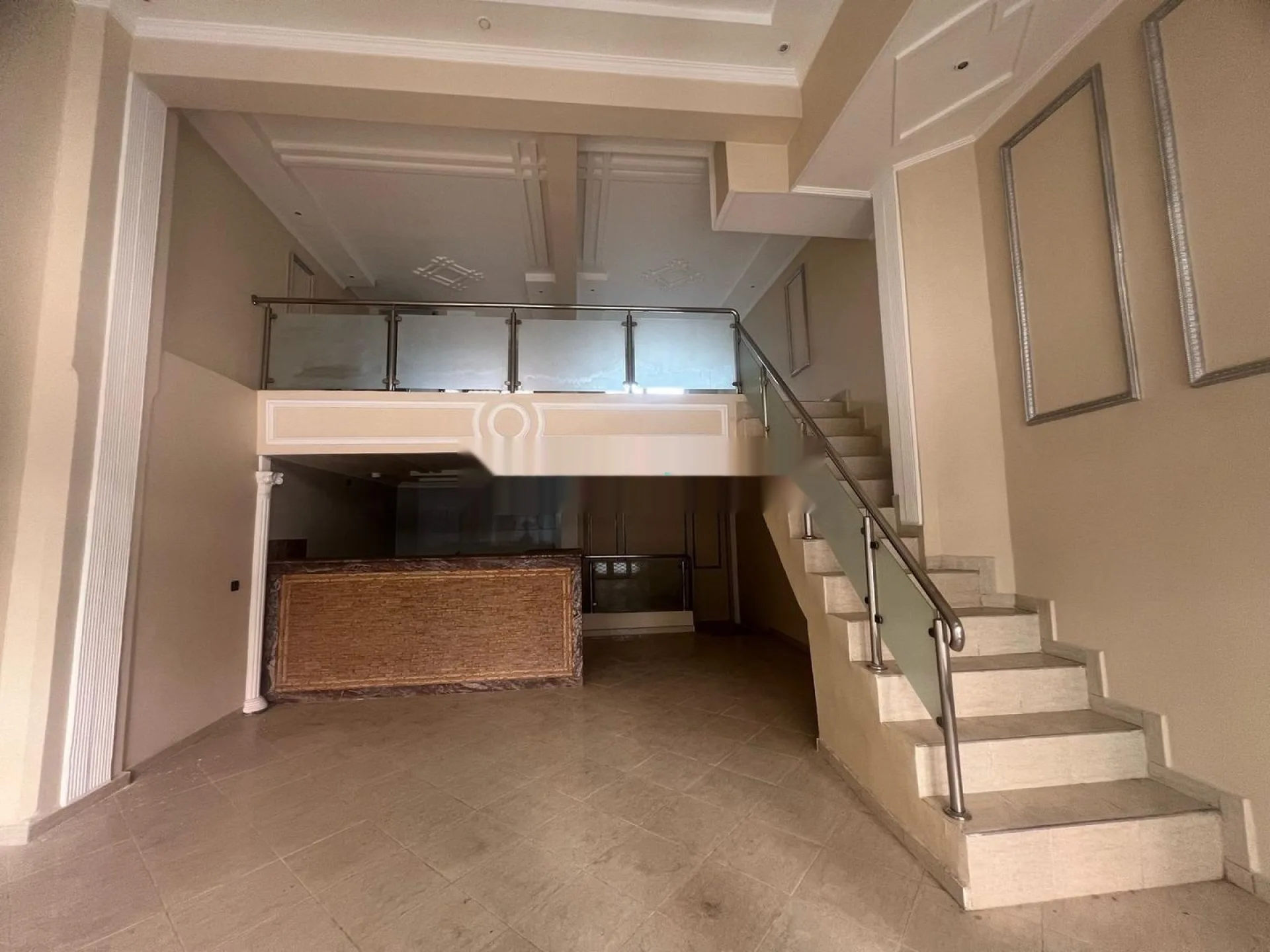Vente Local 3 piéces de 145 m2