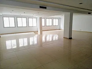 Location Bureau 1 piéces de 135 m2