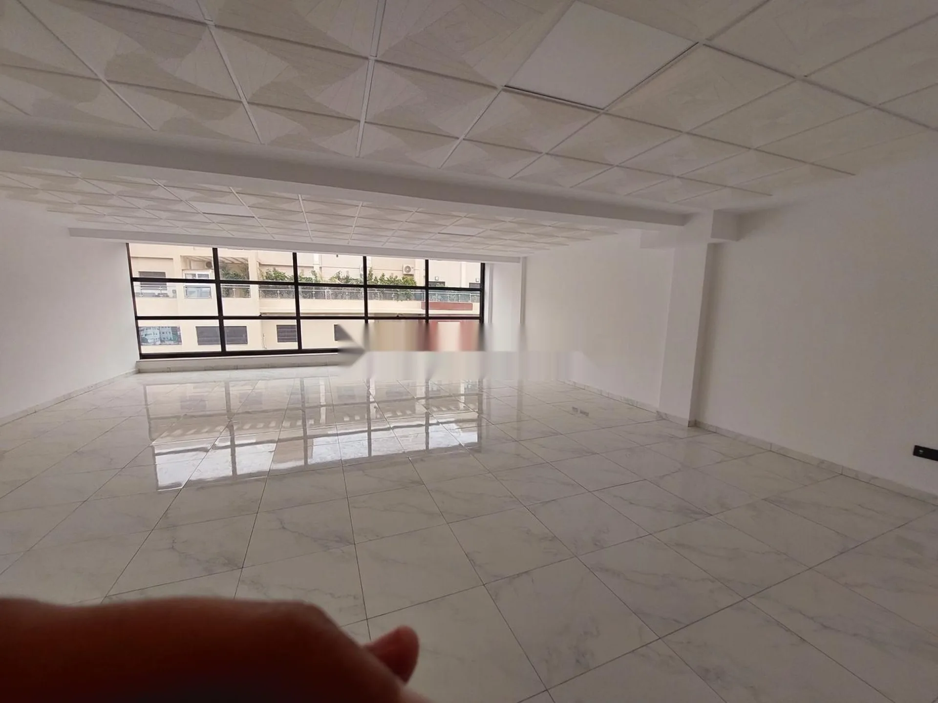 Oujda en face du lycée Omar Ibn Abdelaziz