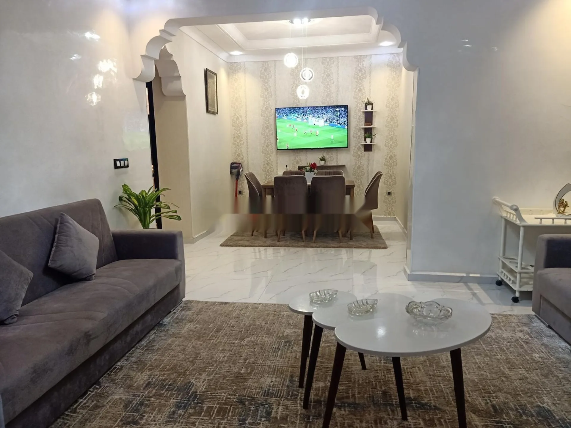 شقة جميلة جداً ونظيفة، مكيفة، مع واي فاي وIPTV.....