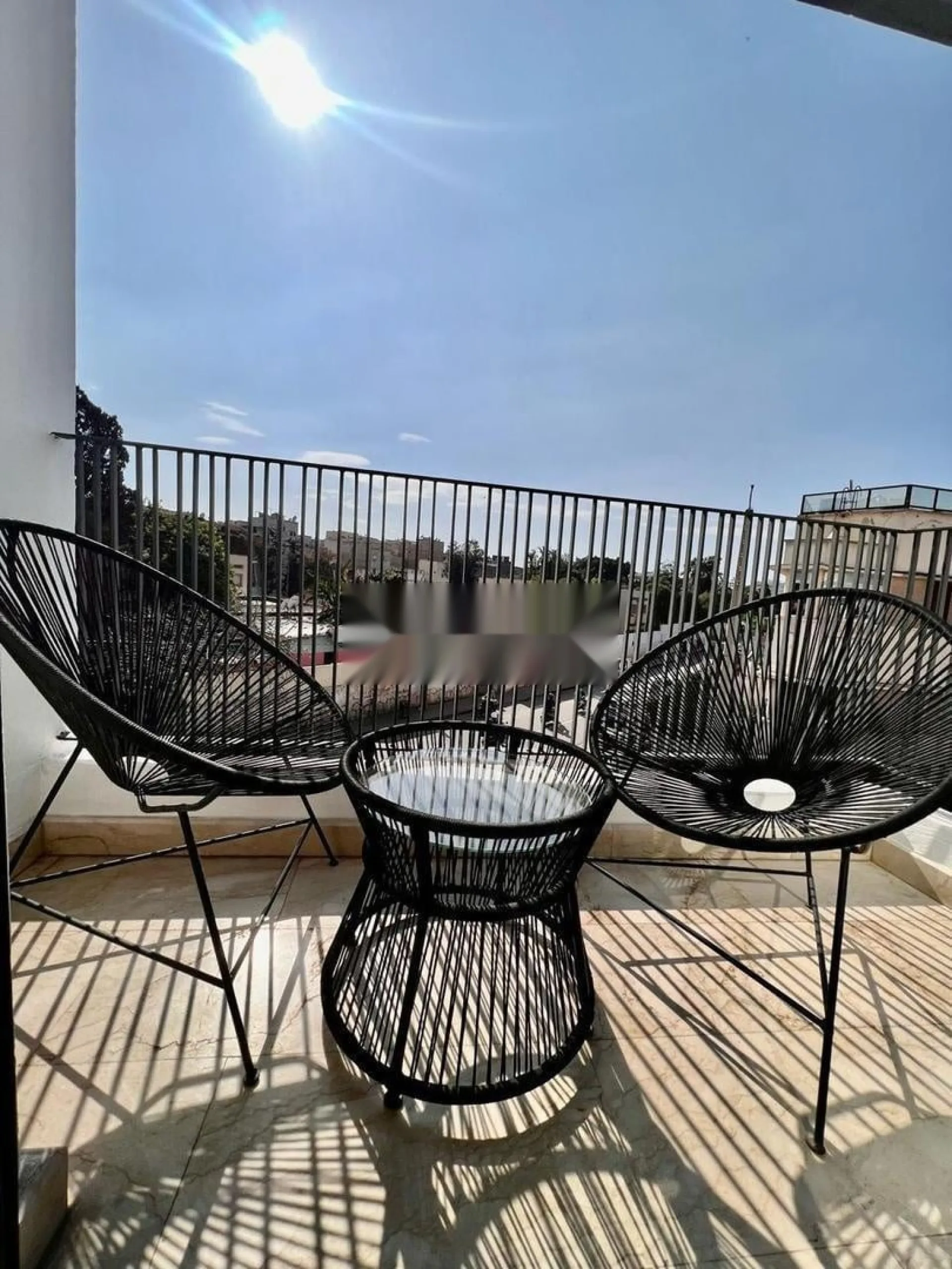 Studio 57m Meublé A Palmier