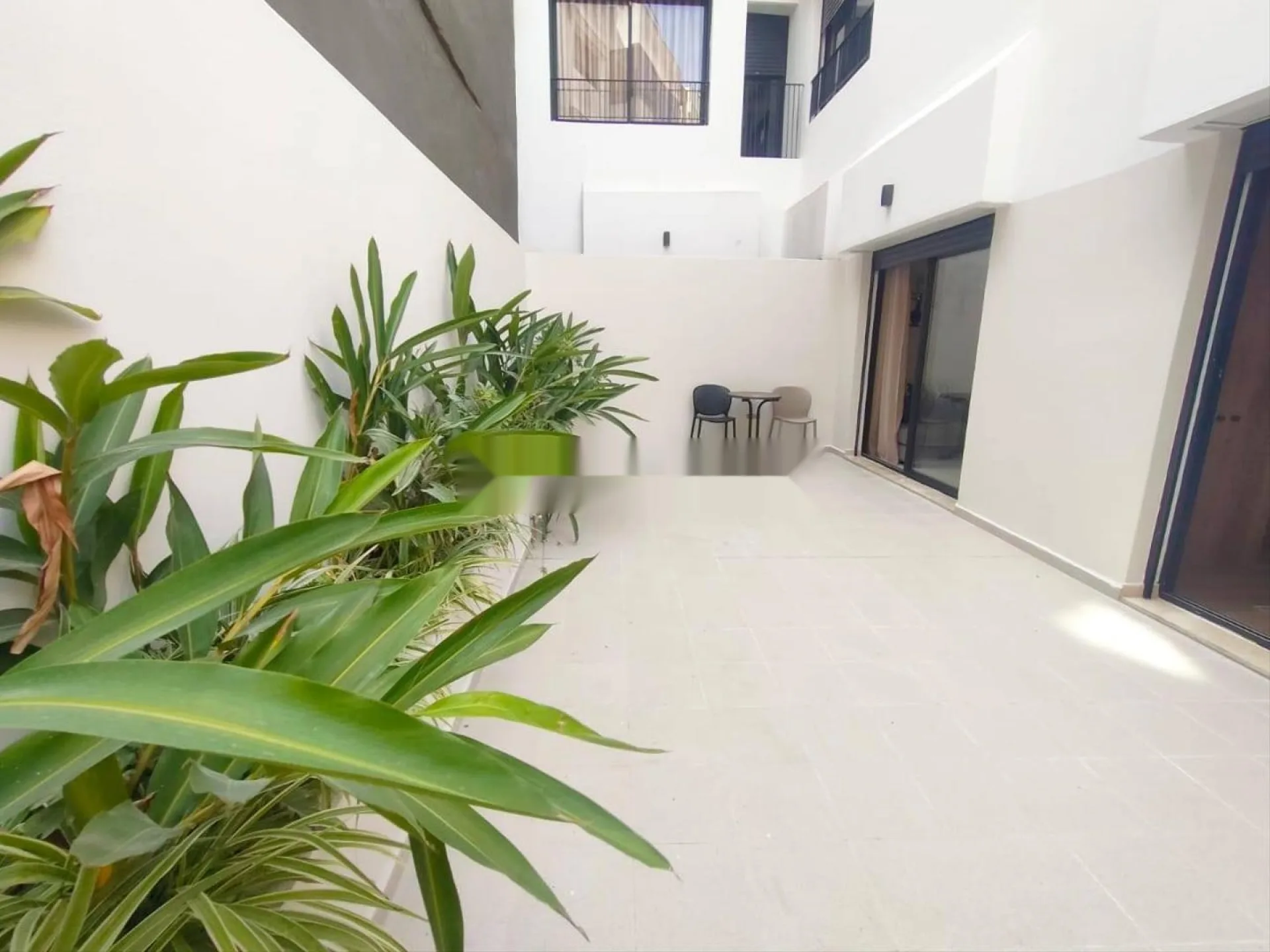Studio neuf meublé avec terrasse Val Fleuri