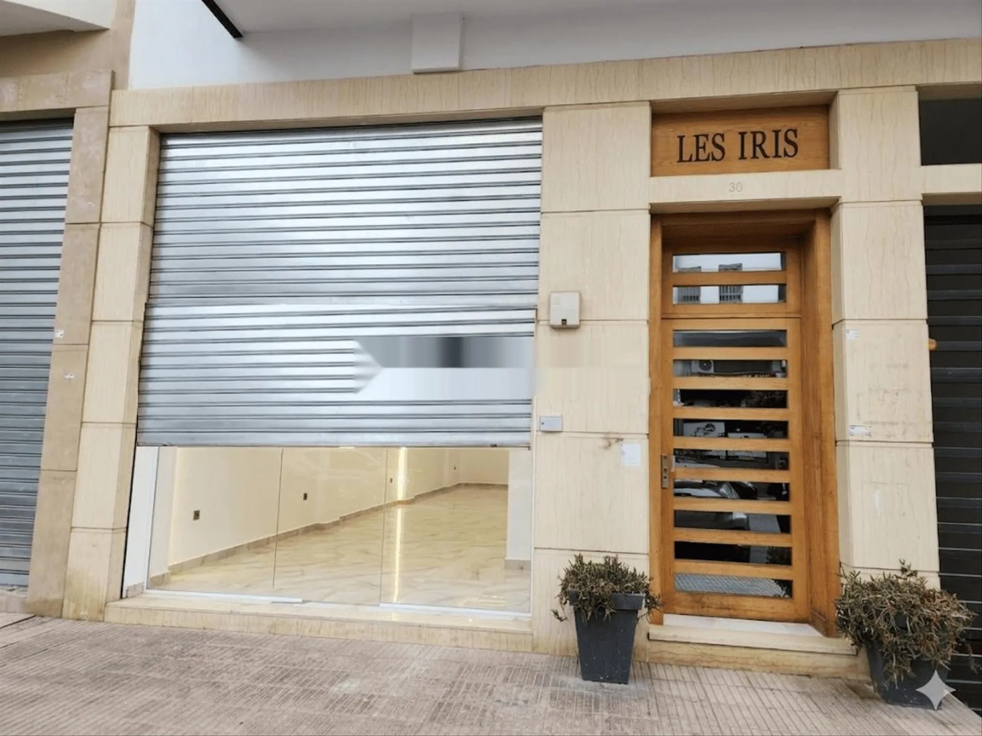 Magasins à vendre à Ain Sebaa, près de 2M et City-Club
