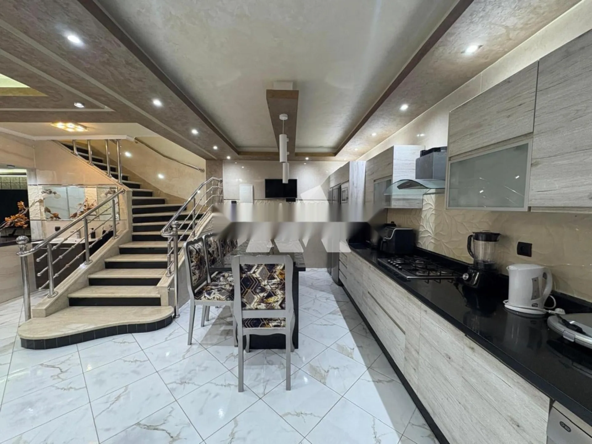 Maison - Rénovée 359m² à Oulfa