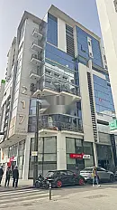 Bureau 96m² parking proche Twin Center