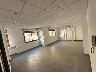 Bureau à Louer au Cœur de Guéliz - Vue Boulevard
