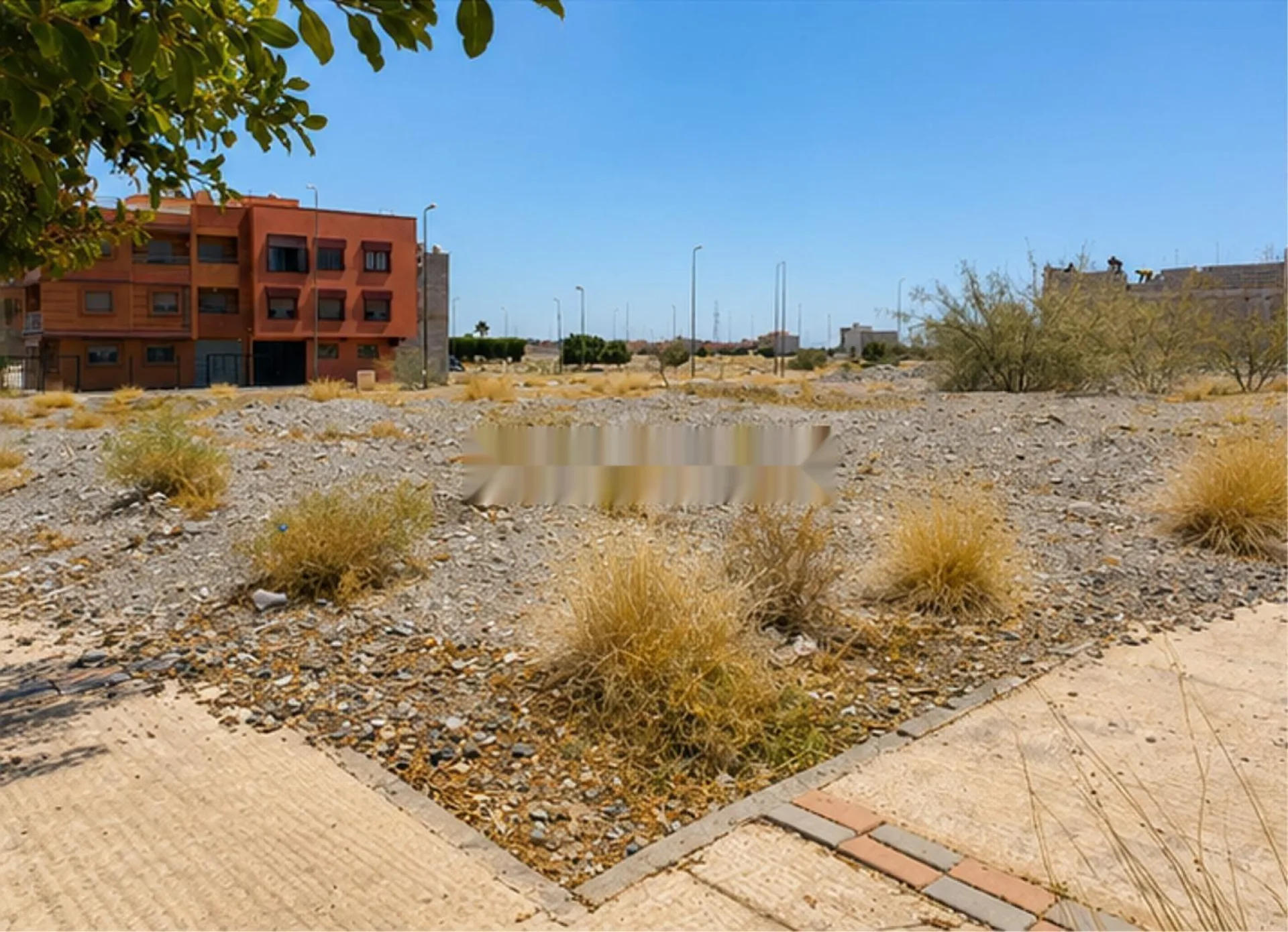 Terrain Villa 450m² Angle 2 Façades
