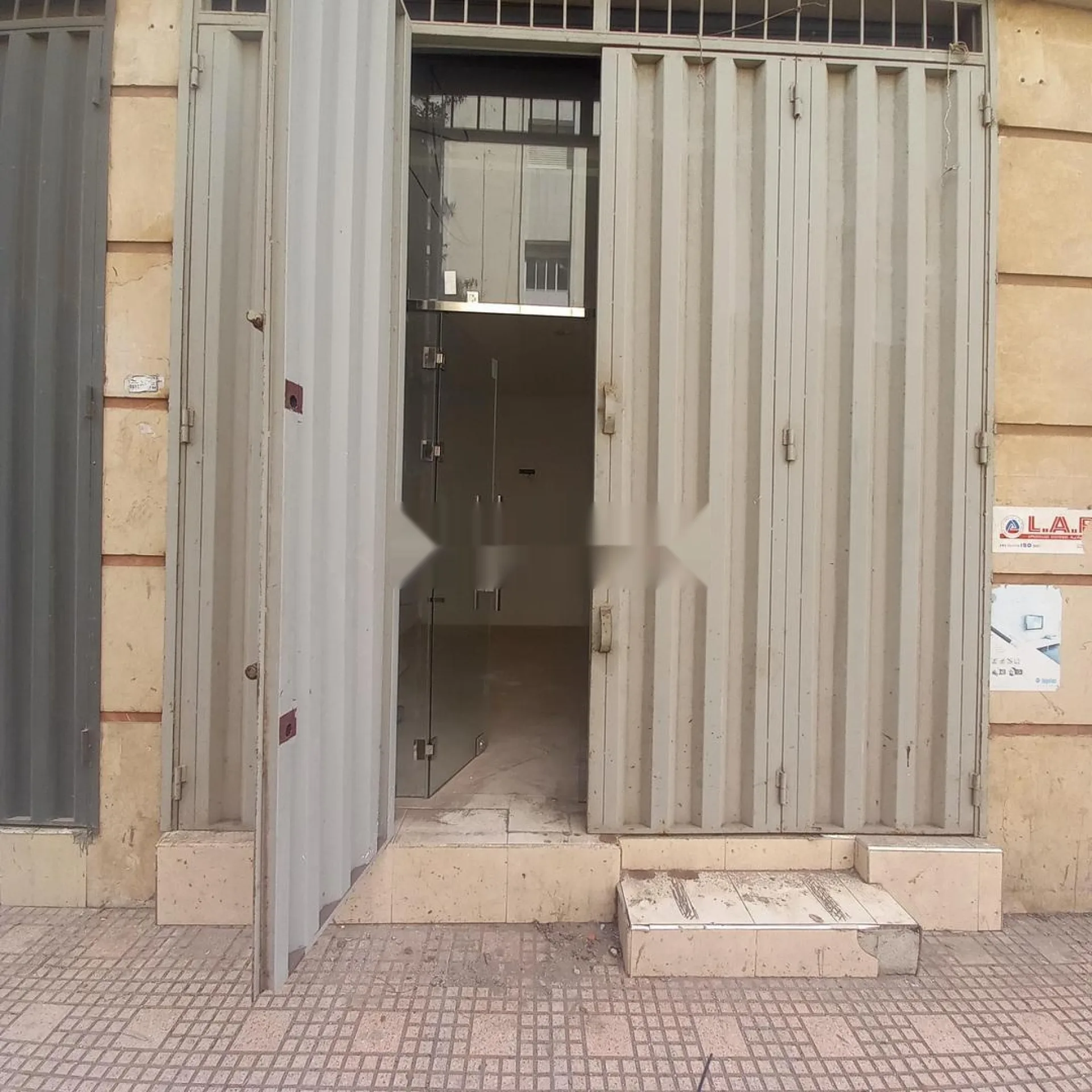 magasin commercial à vendre