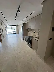 Studio neuf à louer aux princesses