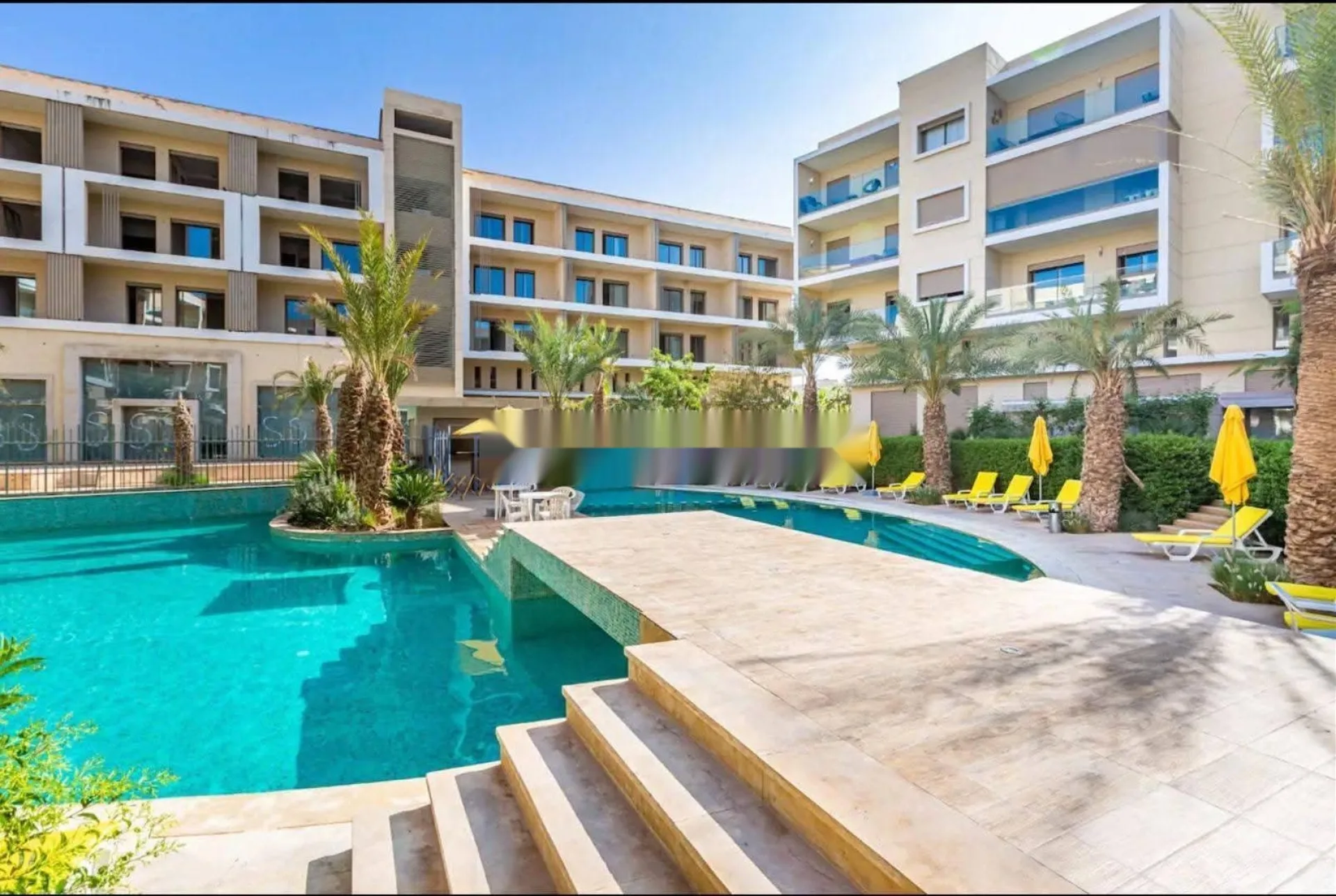 Studio meublé à vendre