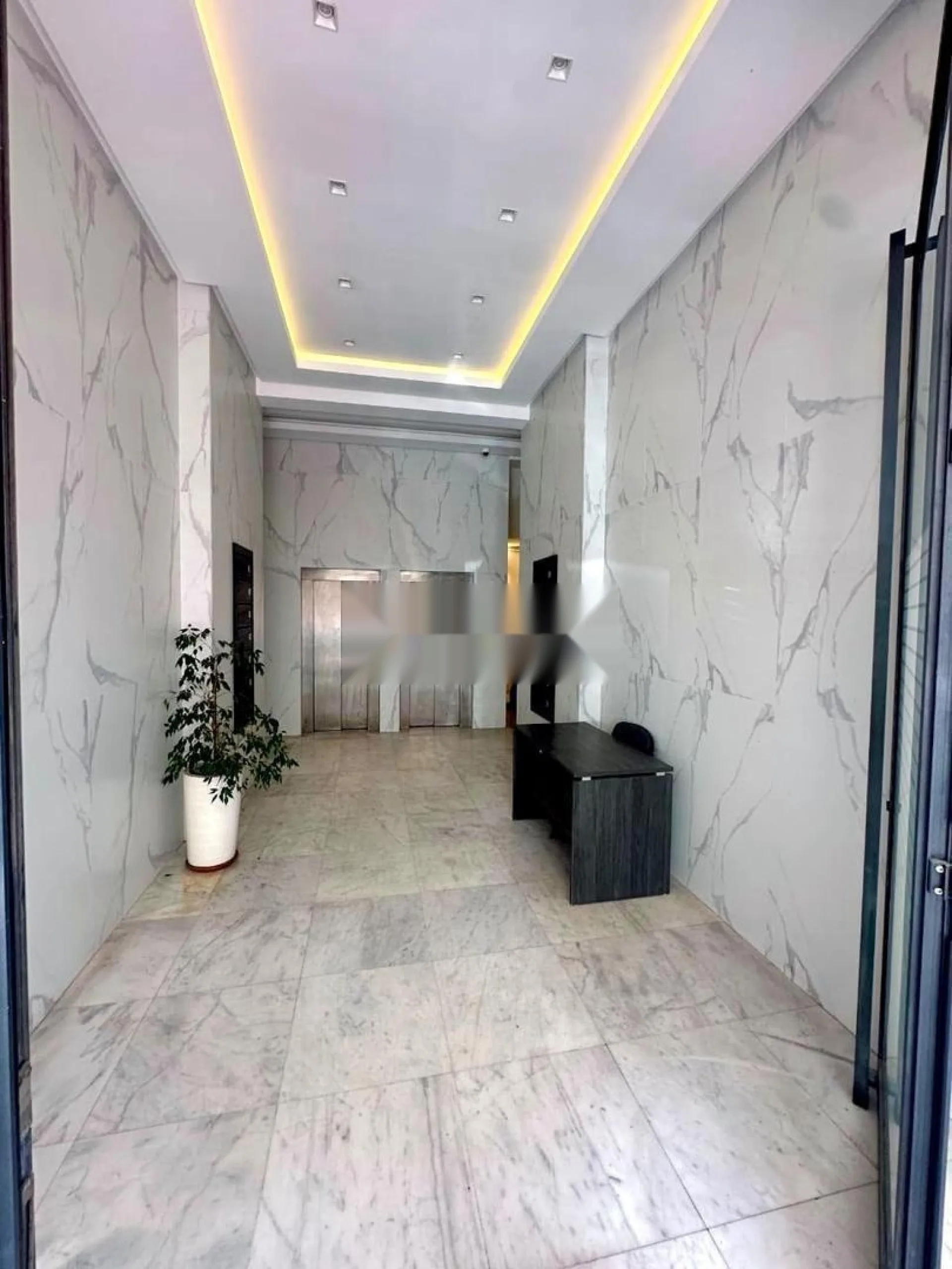 Bureau 150 m² Haut Standing à Racine Casablanca