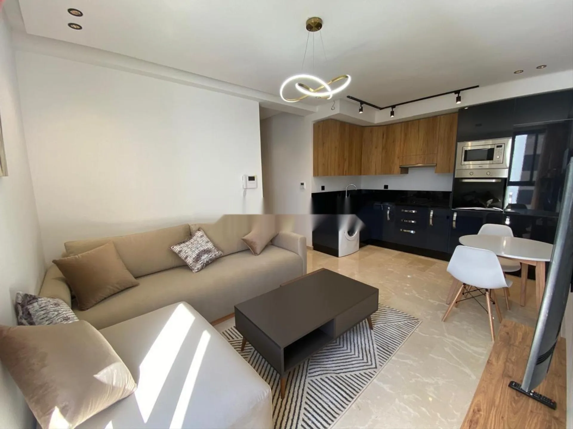Studio meublé à louer à Palmier