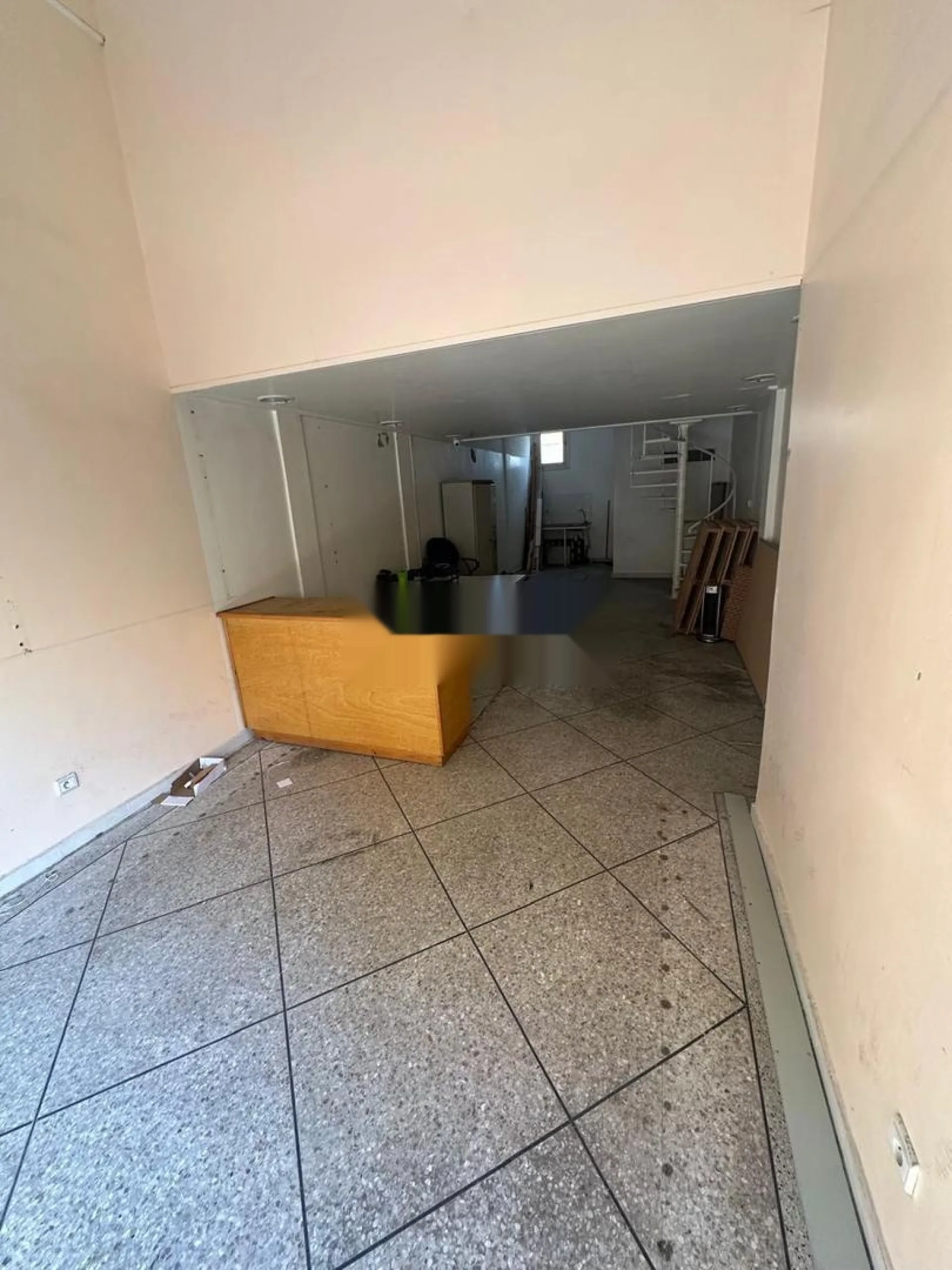Vente Local 2 piéces de 41 m2