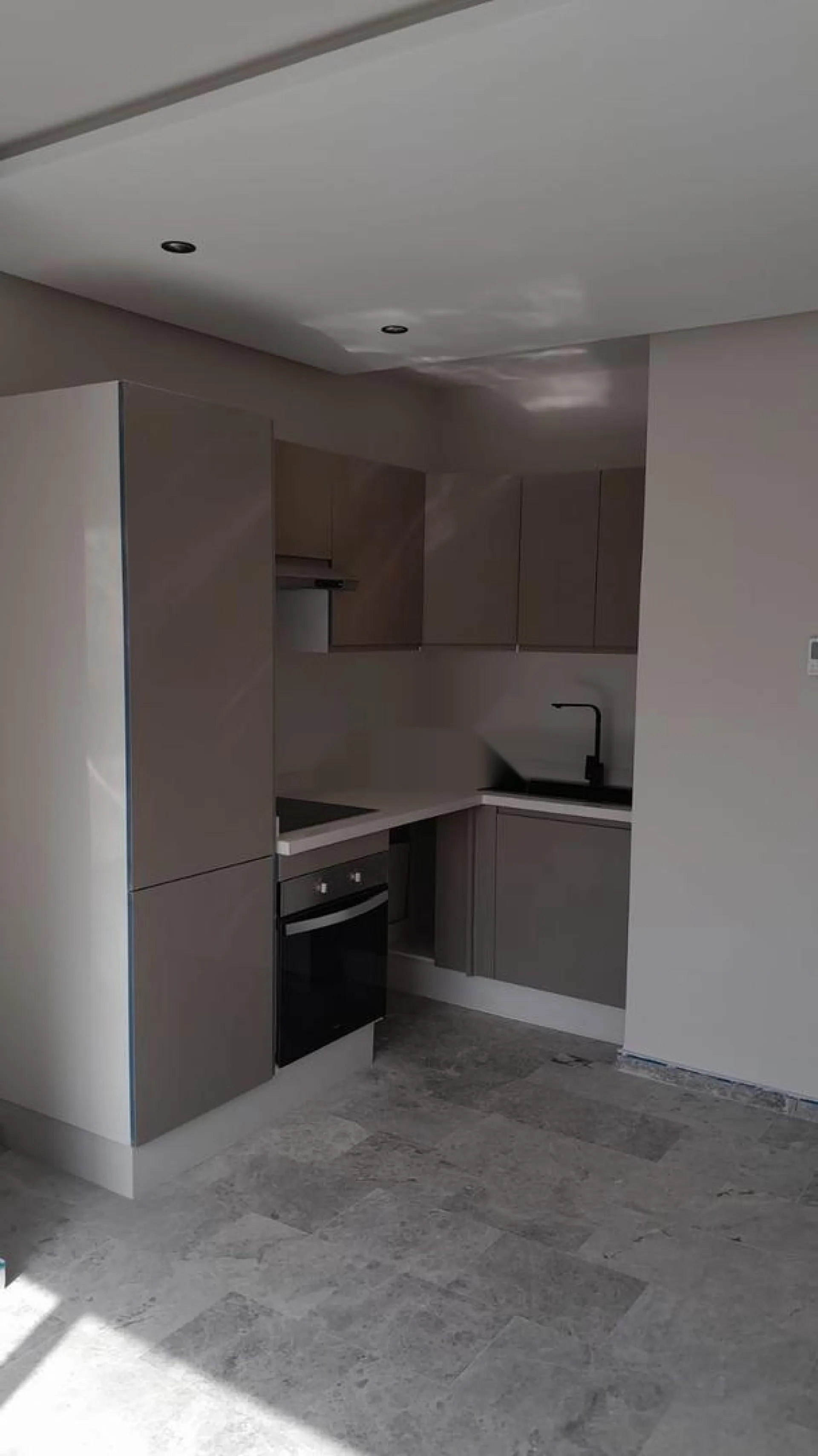 Appartement Neuf Haut-Standing 2Chambres1Salon Abdelmoumene