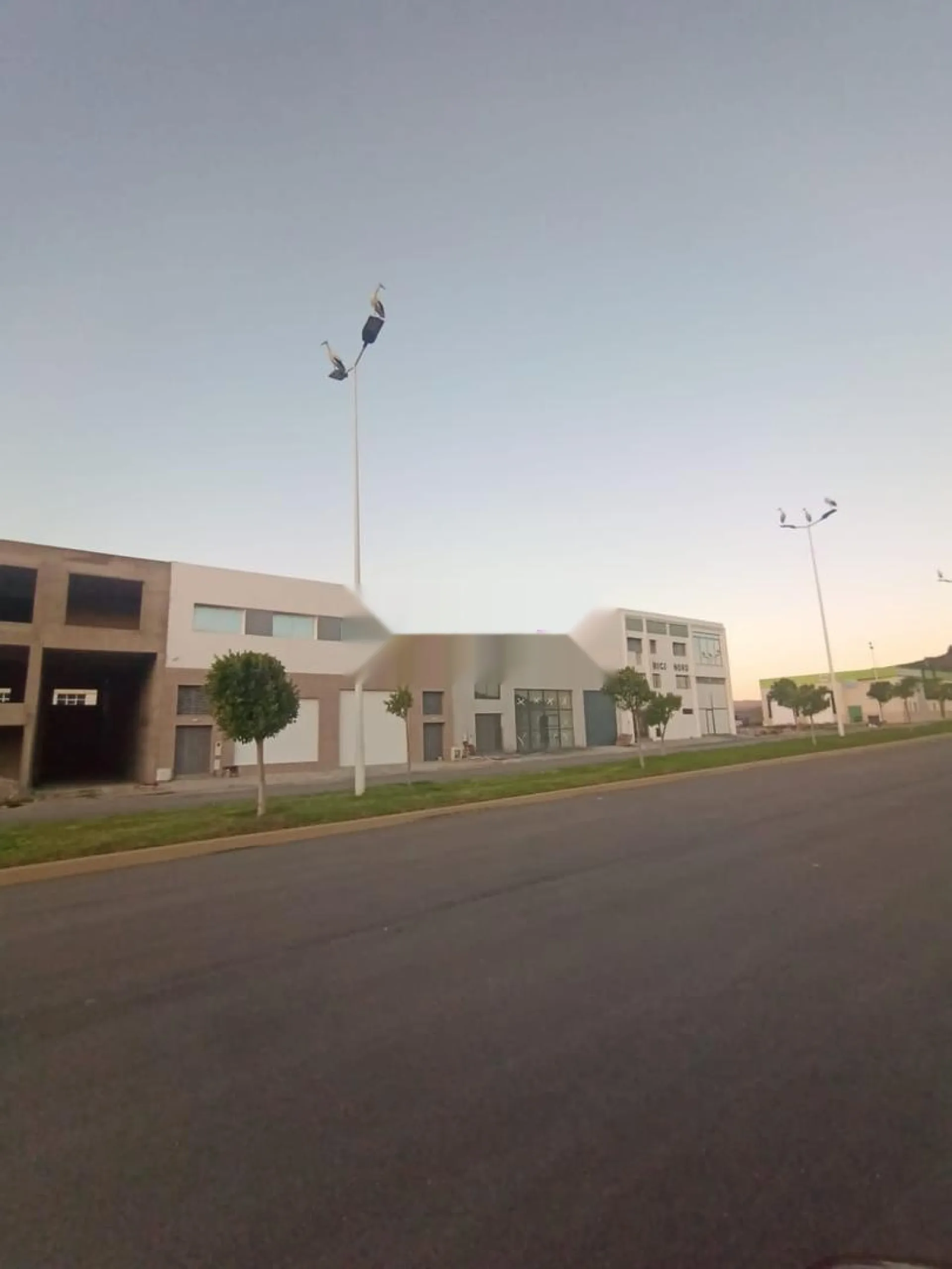 مصنع حديث للبيع في تطوان بارك