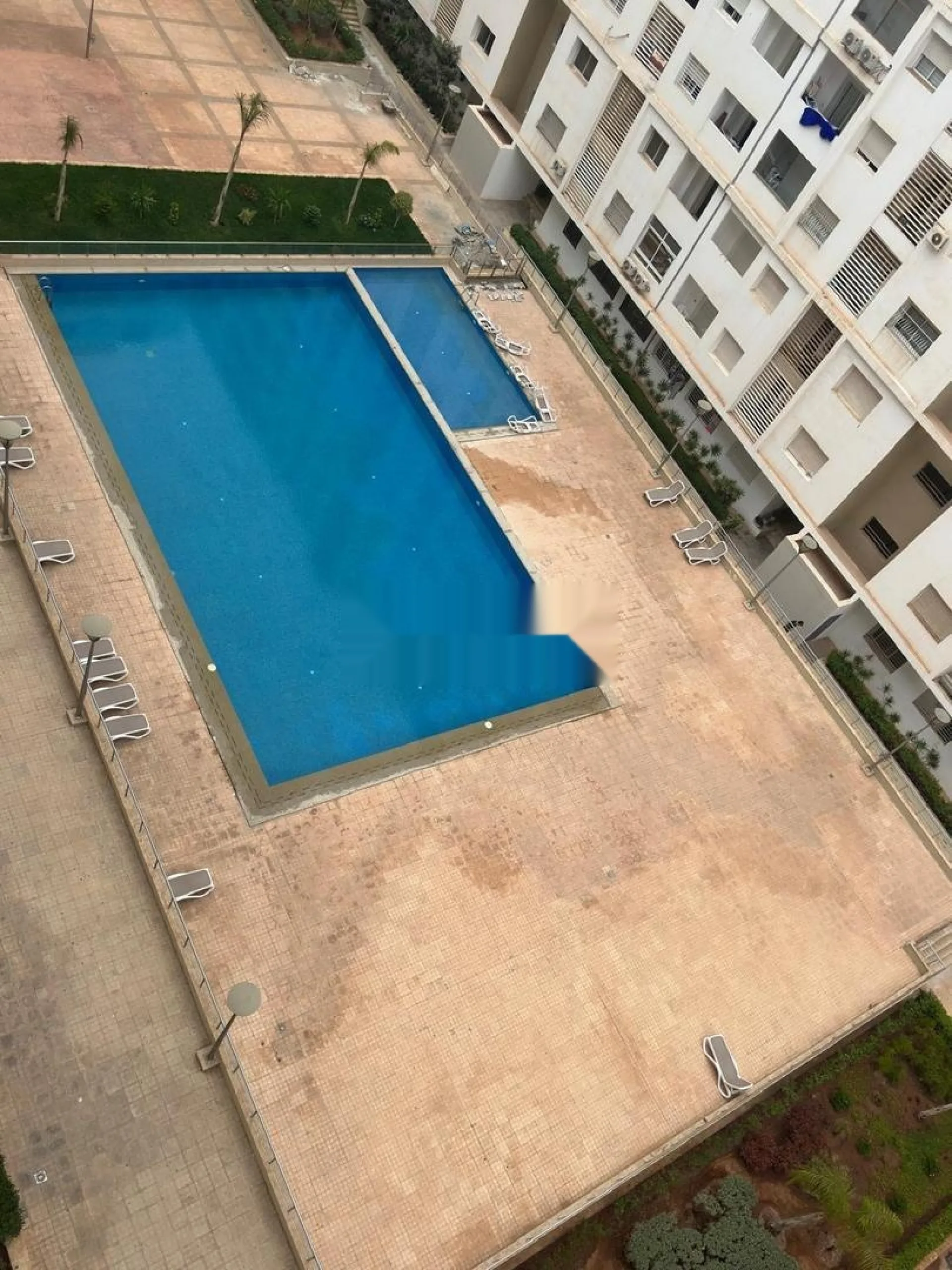 App avec piscine
