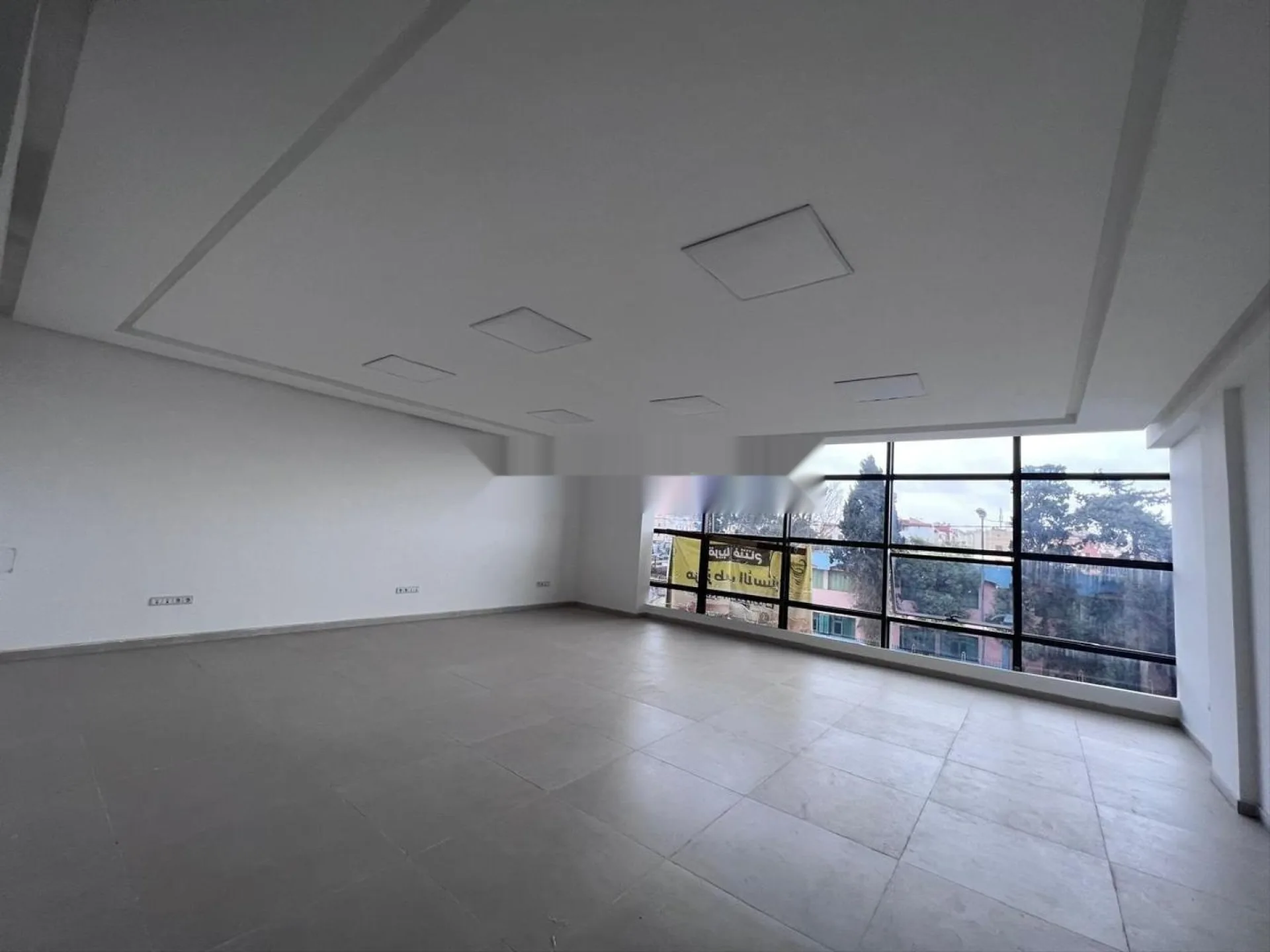 Plateaux de Bureaux à Louer Avenue F.A.R Meknès