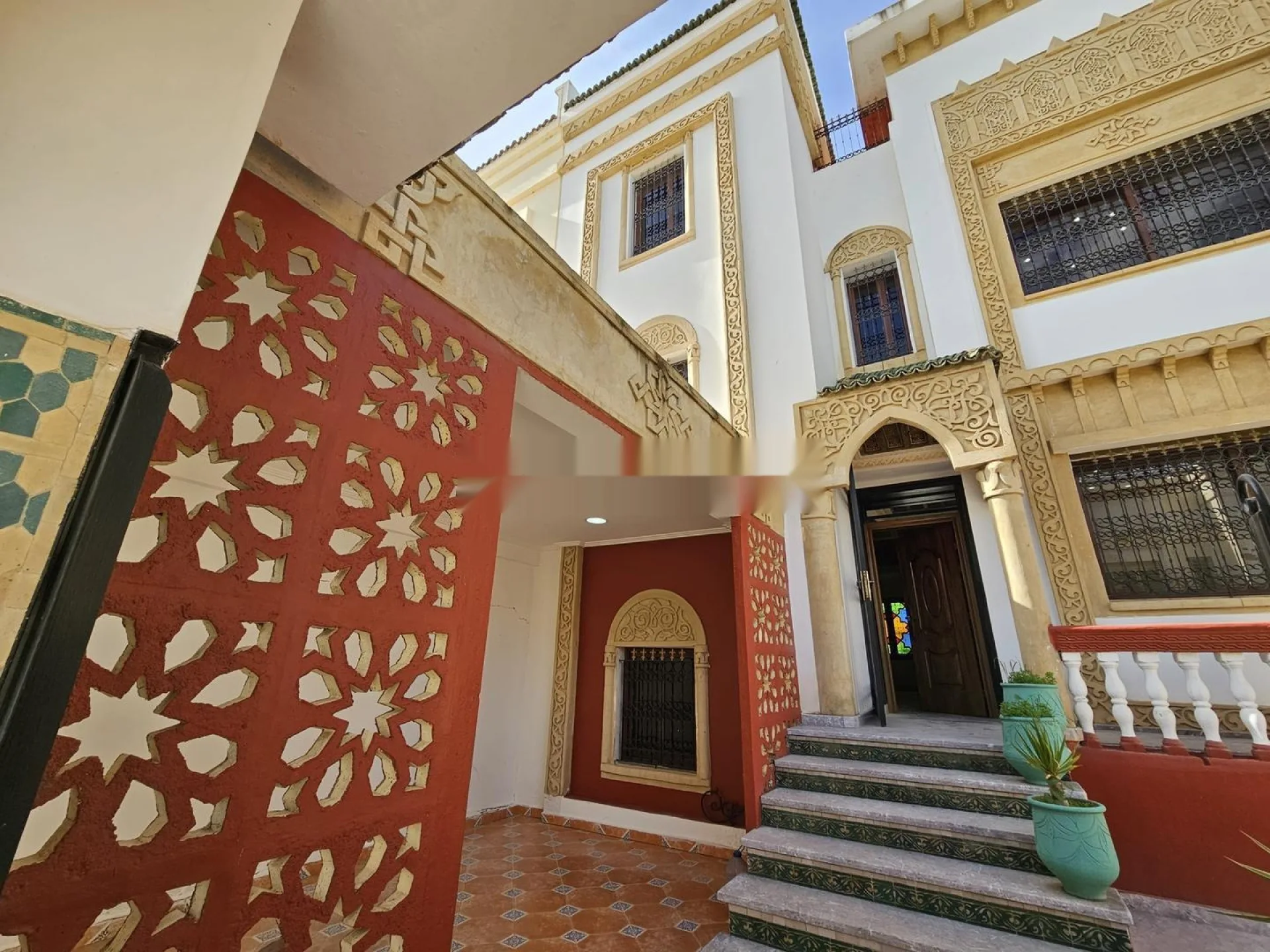 Villa Neuf à Vendre quartier Riad Ismailia, Meknès
