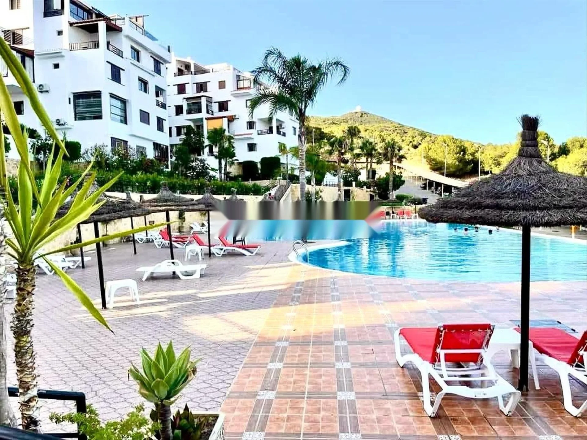 Bel appartement en résidence avec piscine et wifi