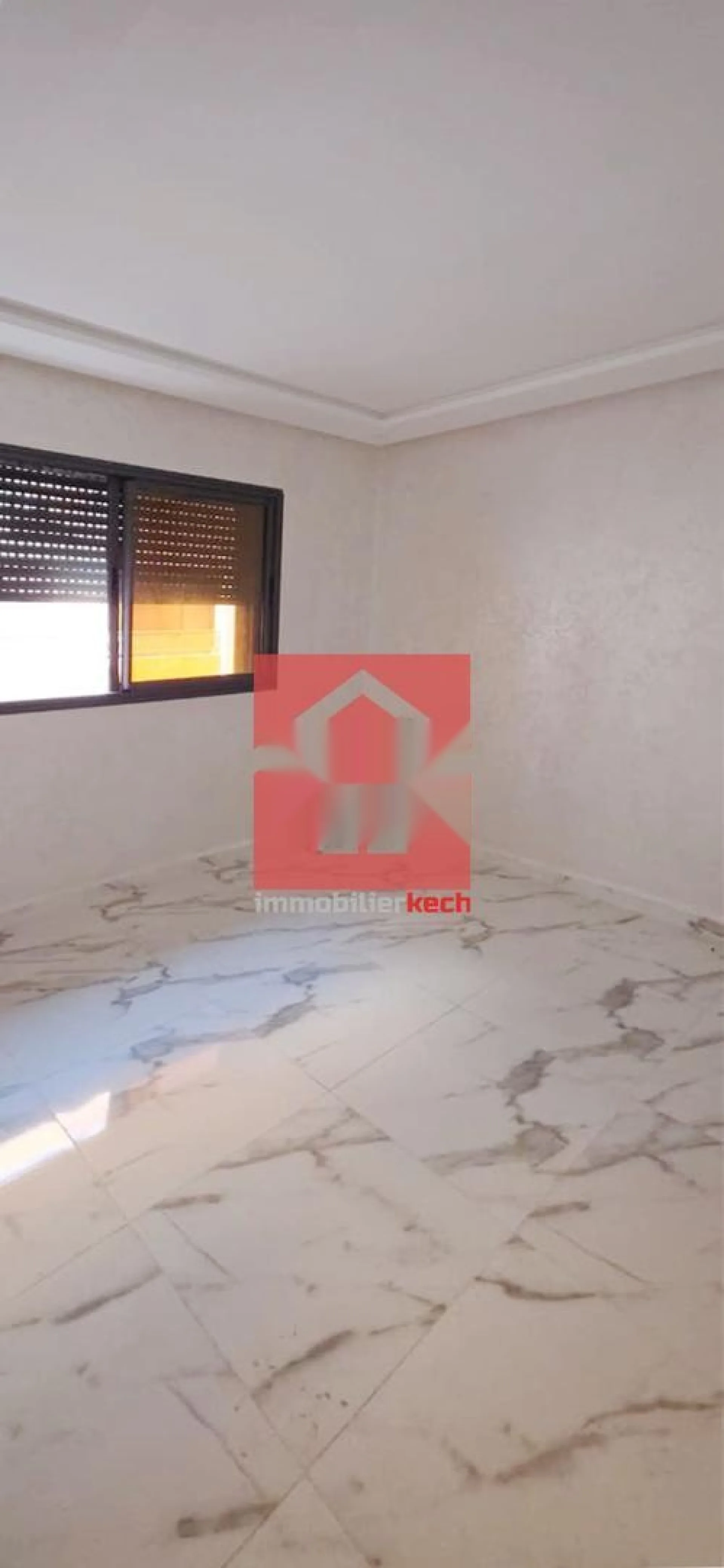 Appartement avec balcon proche de toutes commodités