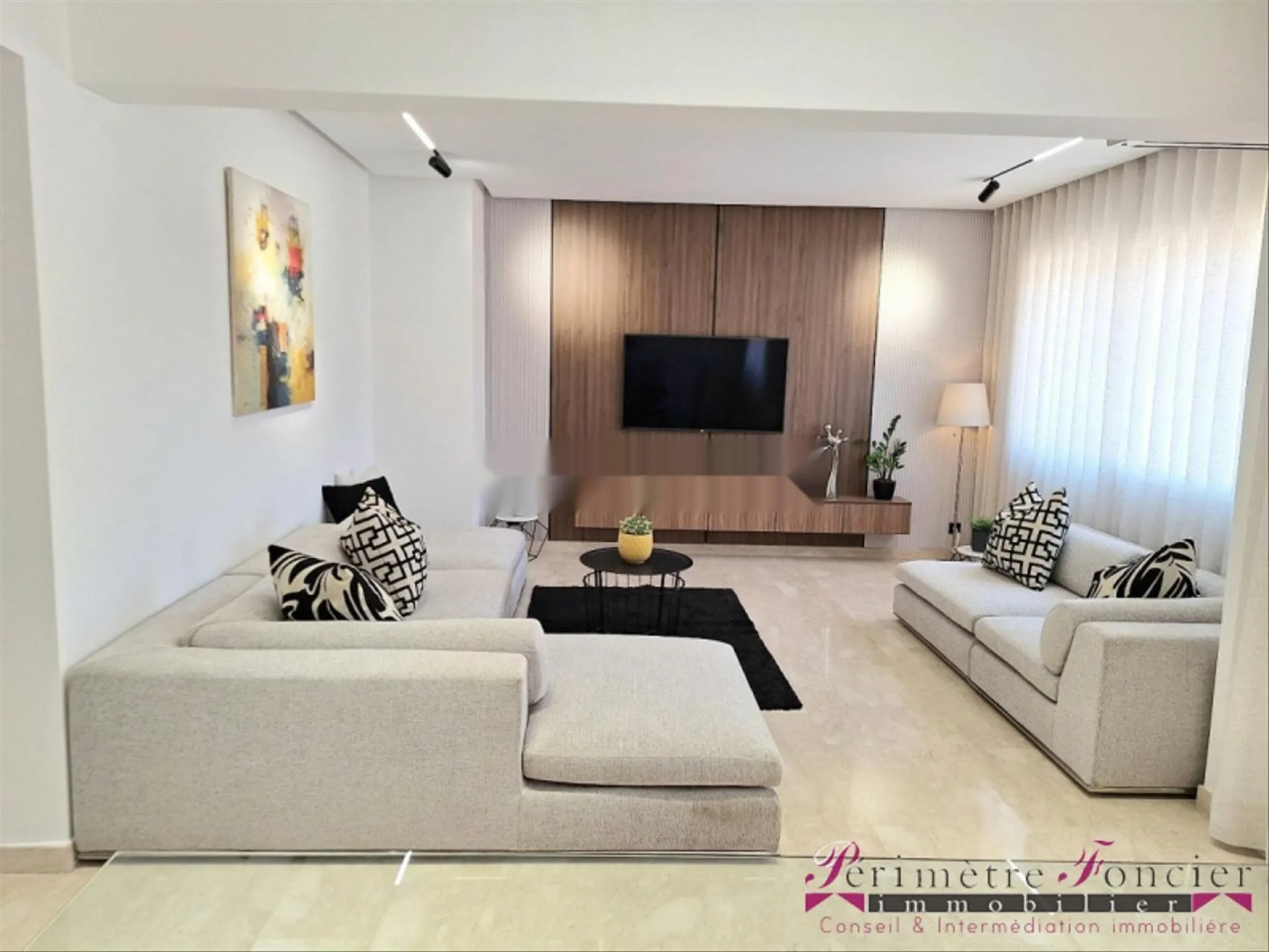 C.I.L Magnifique Appartement Meublé 110 m² à Louer