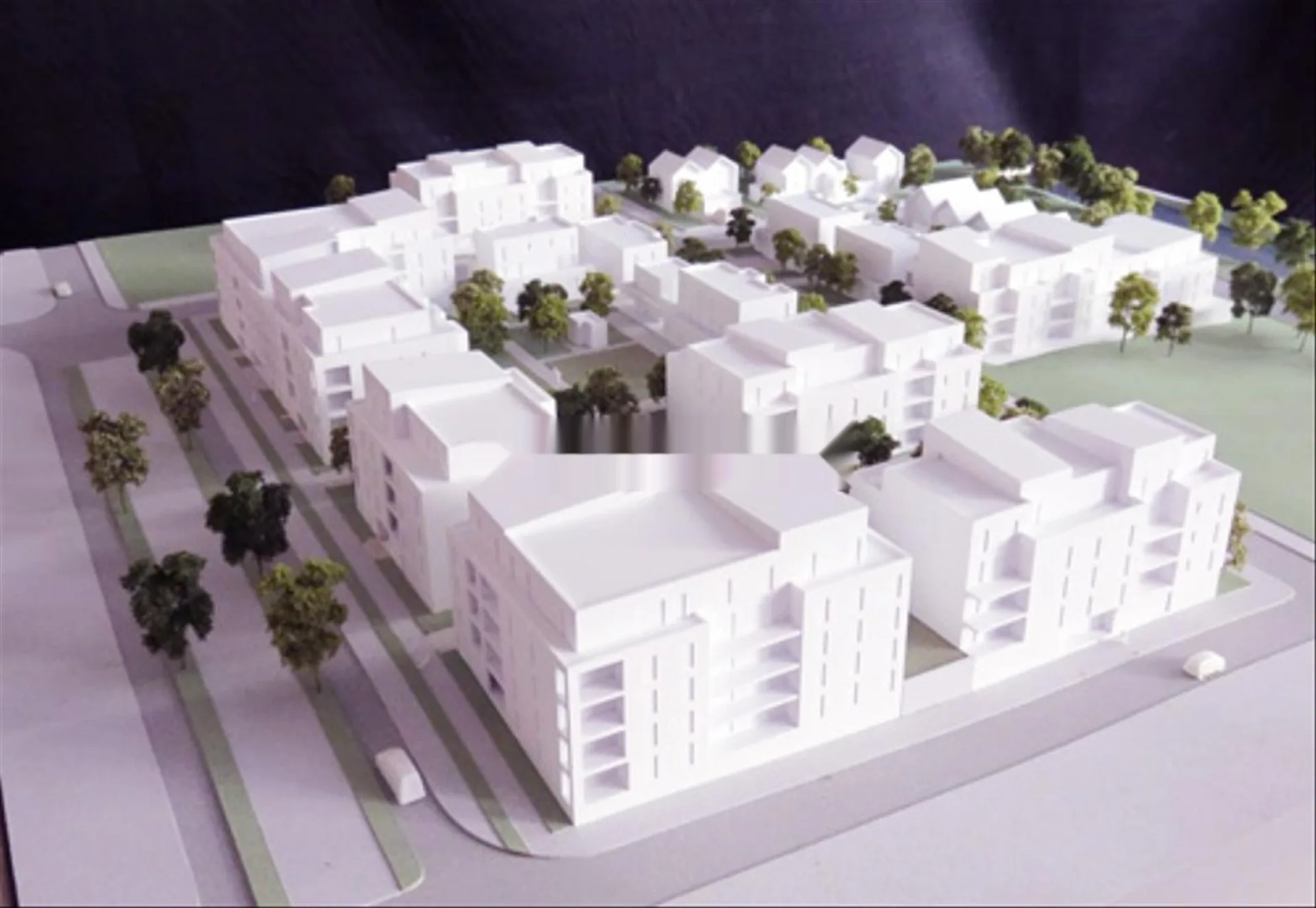 Terrain 14000 m² zone immeuble Mssala