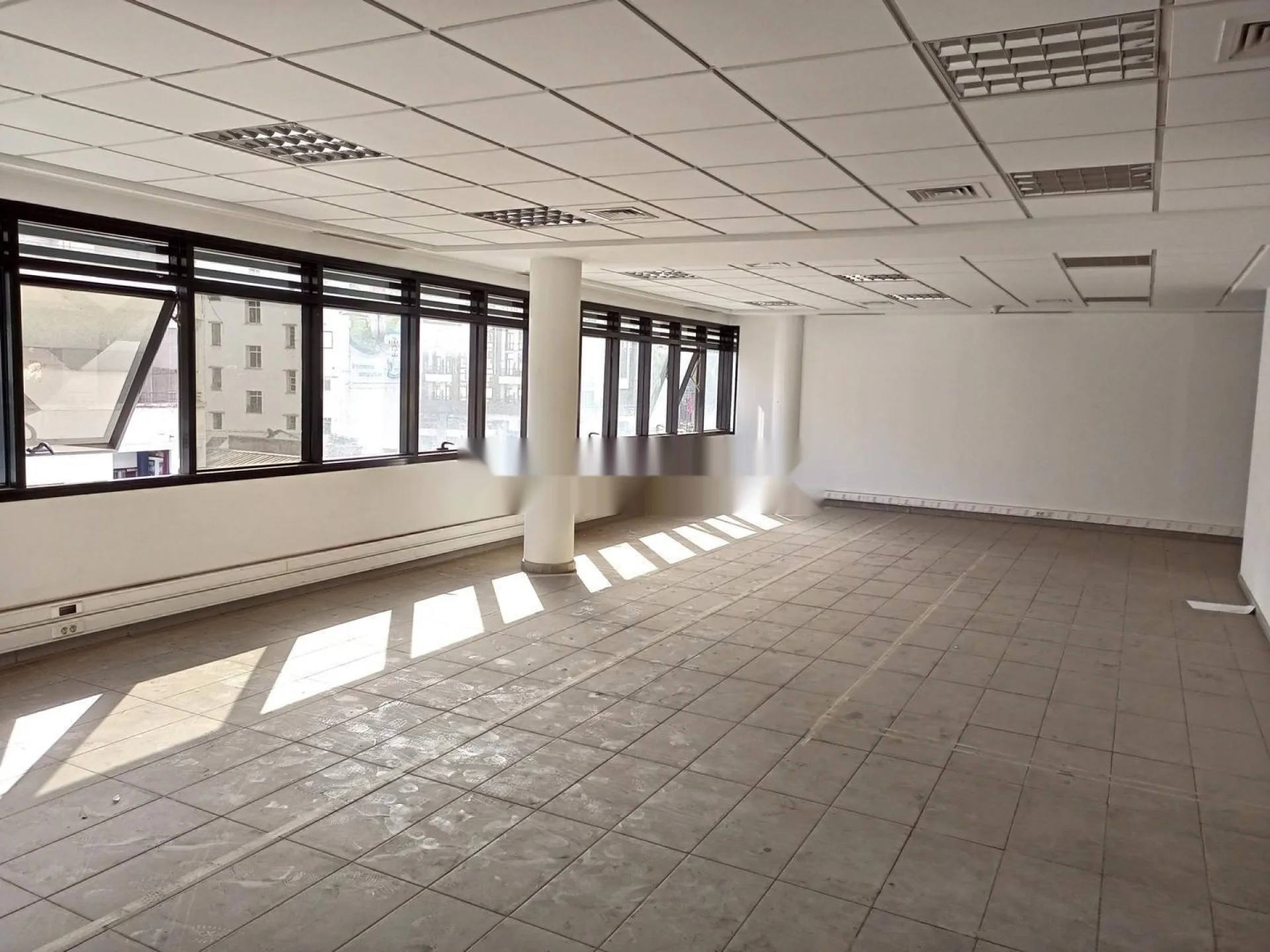 Location Bureau 1 piéces de 90 m2