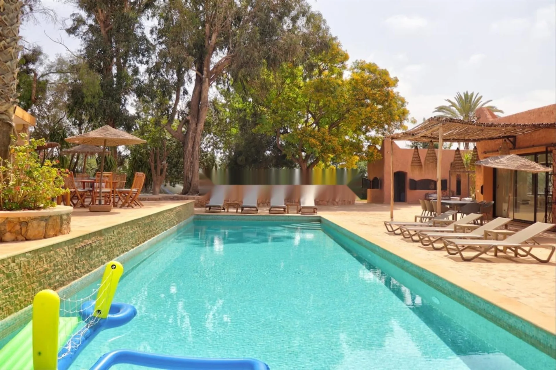 Villa Palais avec piscine 3000 dh Promo Ramadan