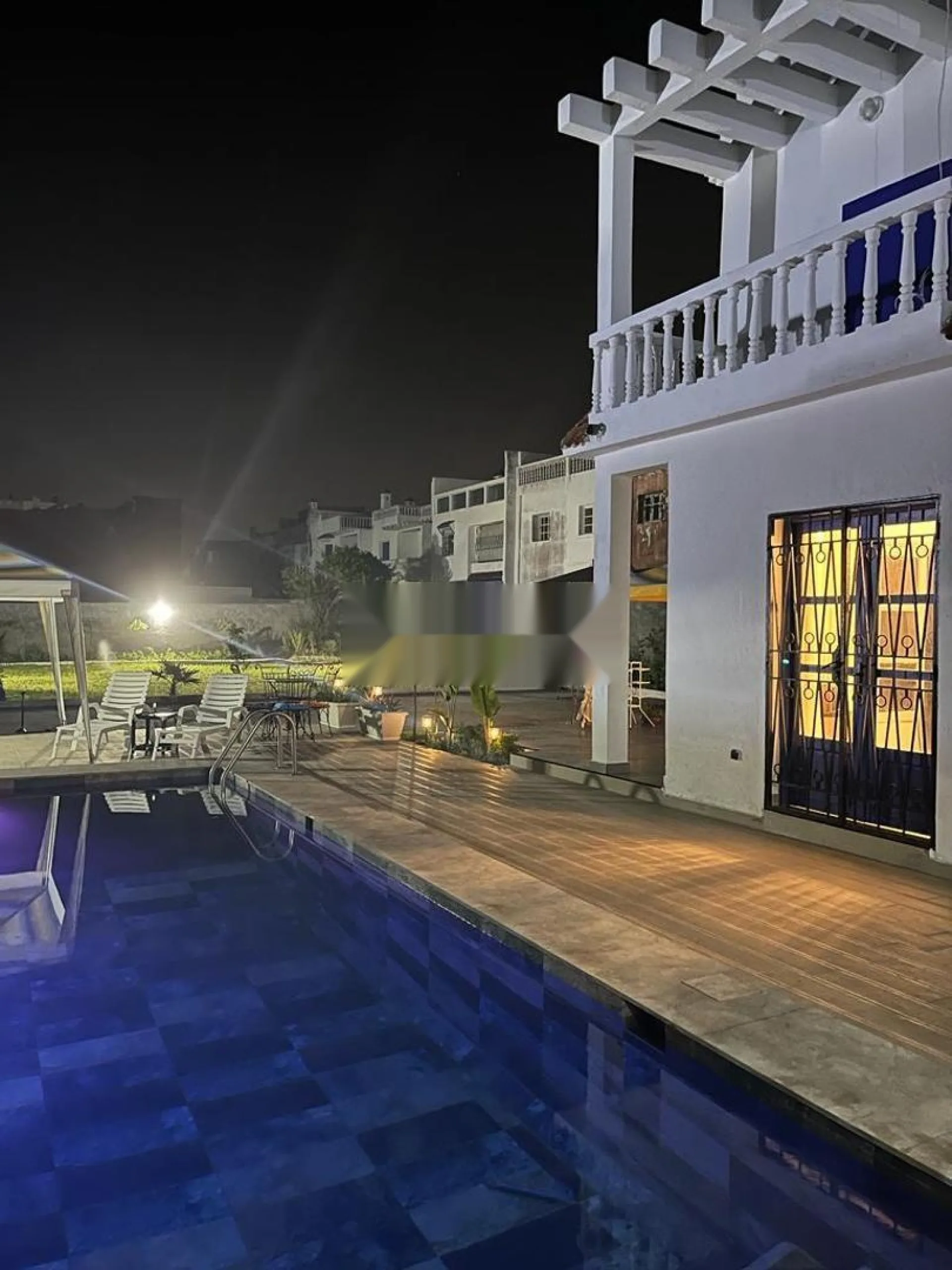 Belle villa avec piscine à louer