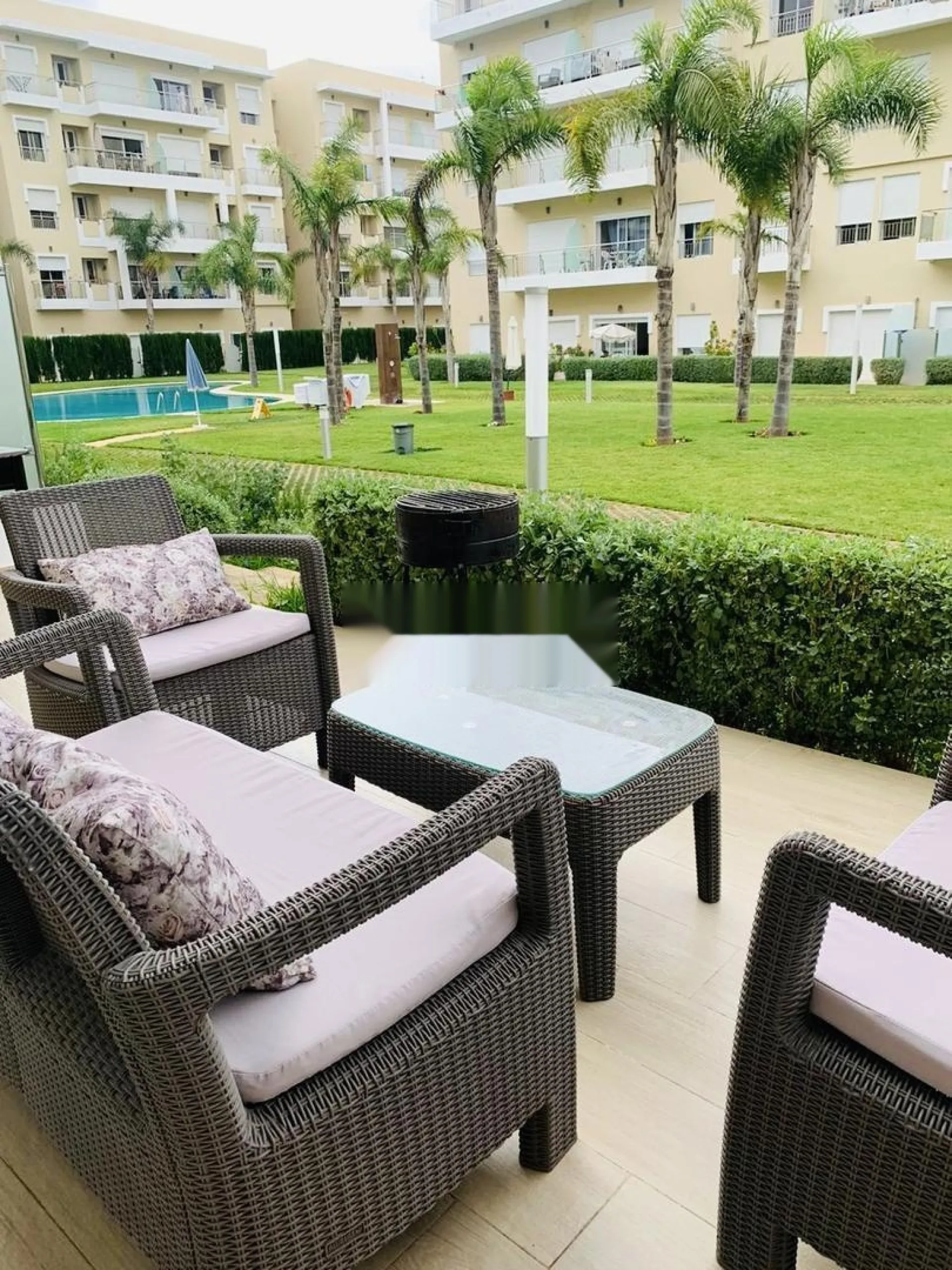 Appart avec accès direct à la piscine rdc bouznika