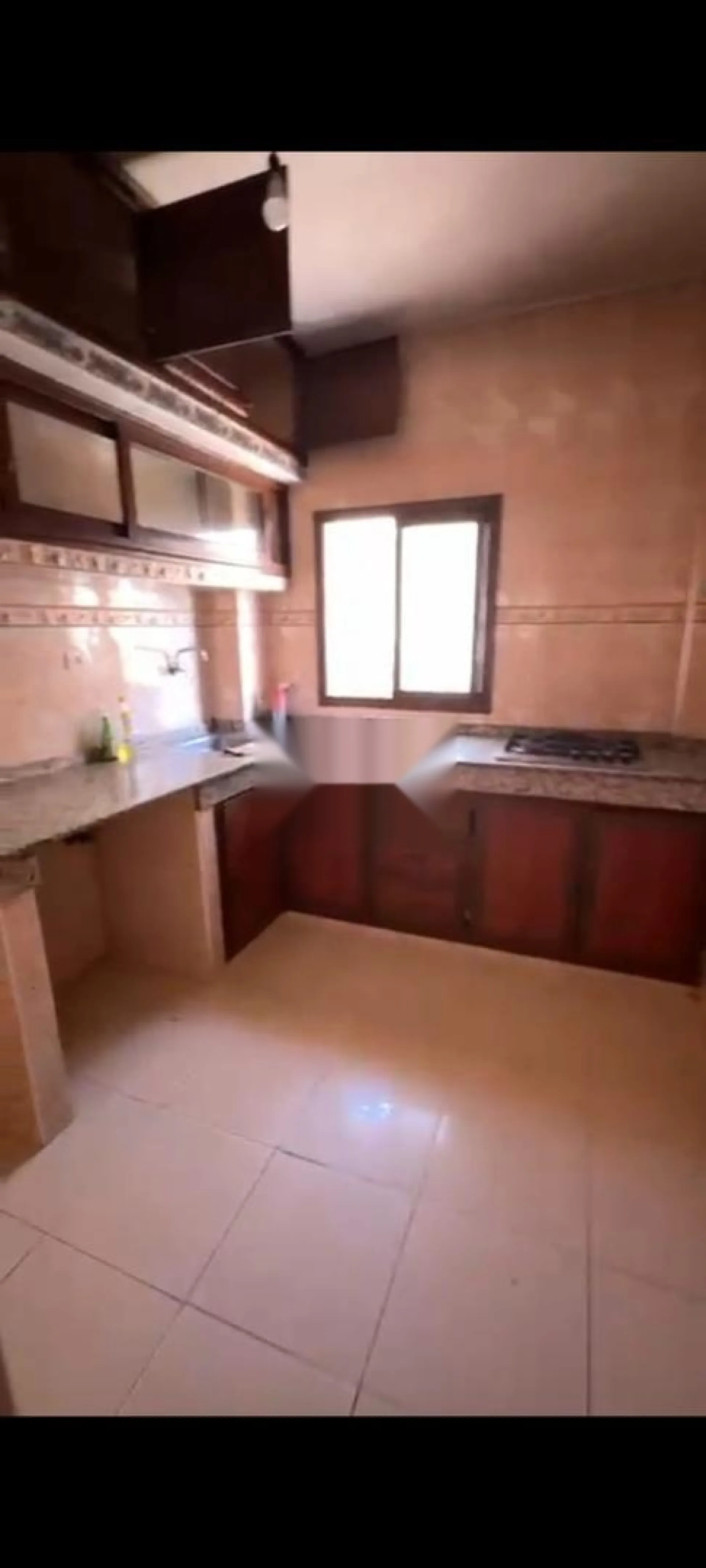 Appartement à louer quartier Anassi 3 chambres salon